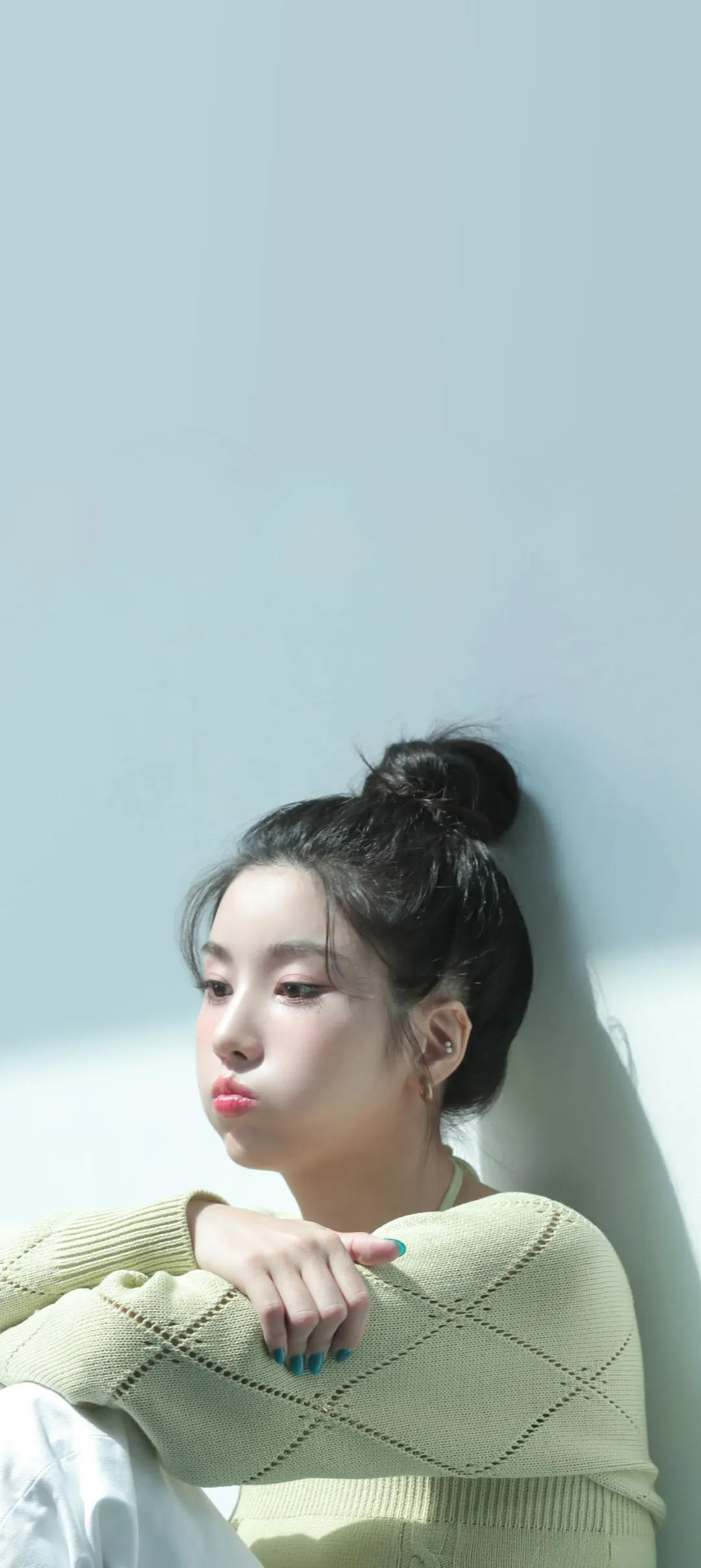 วอลเปเปอร์ หน้าจอล็อก มือถือ Kwon Eun-bi 4K HD ดาวน์โหลด — IZ*ONE