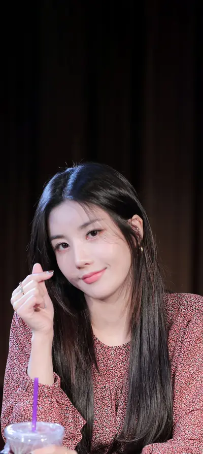 Fondo de pantalla de bloqueo Kwon Eun-bi Móvil 4K HD Descargar — Open #122
