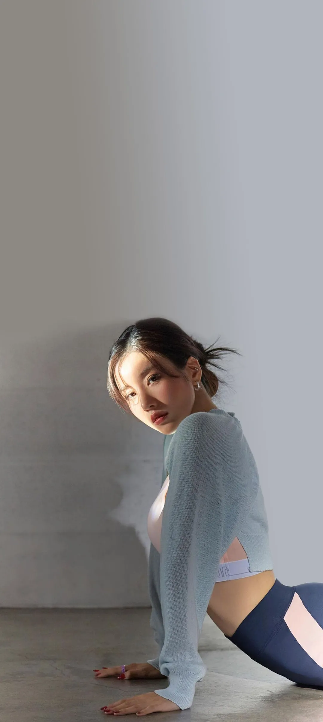 วอลเปเปอร์ หน้าจอล็อก มือถือ Kwon Eun-bi 4K HD ดาวน์โหลด — IZ*ONE