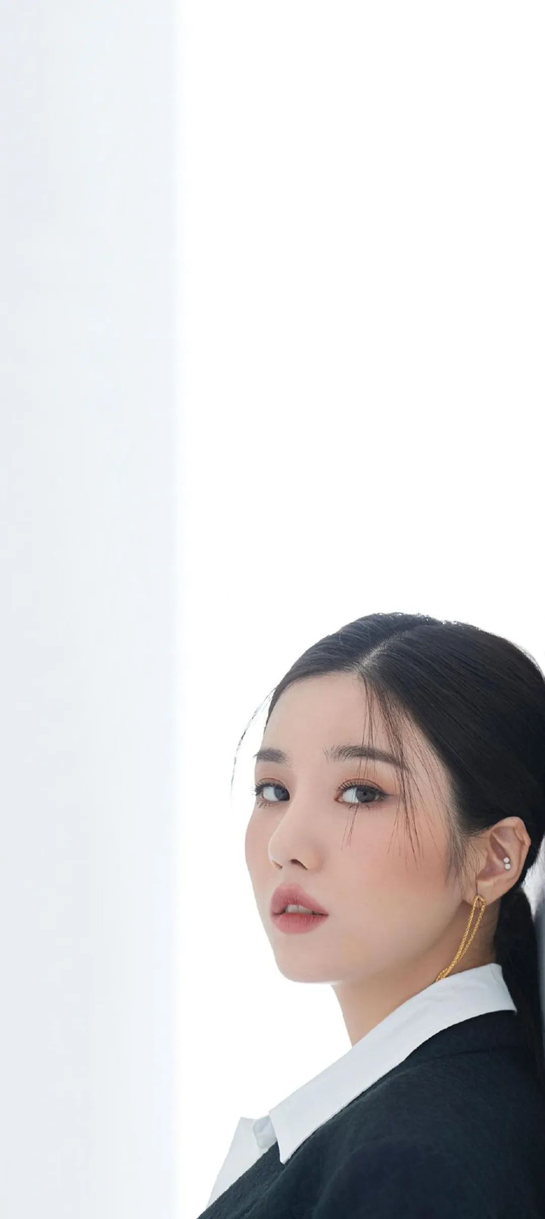 วอลเปเปอร์ หน้าจอล็อก มือถือ Kwon Eun-bi 4K HD ดาวน์โหลด — IZ*ONE