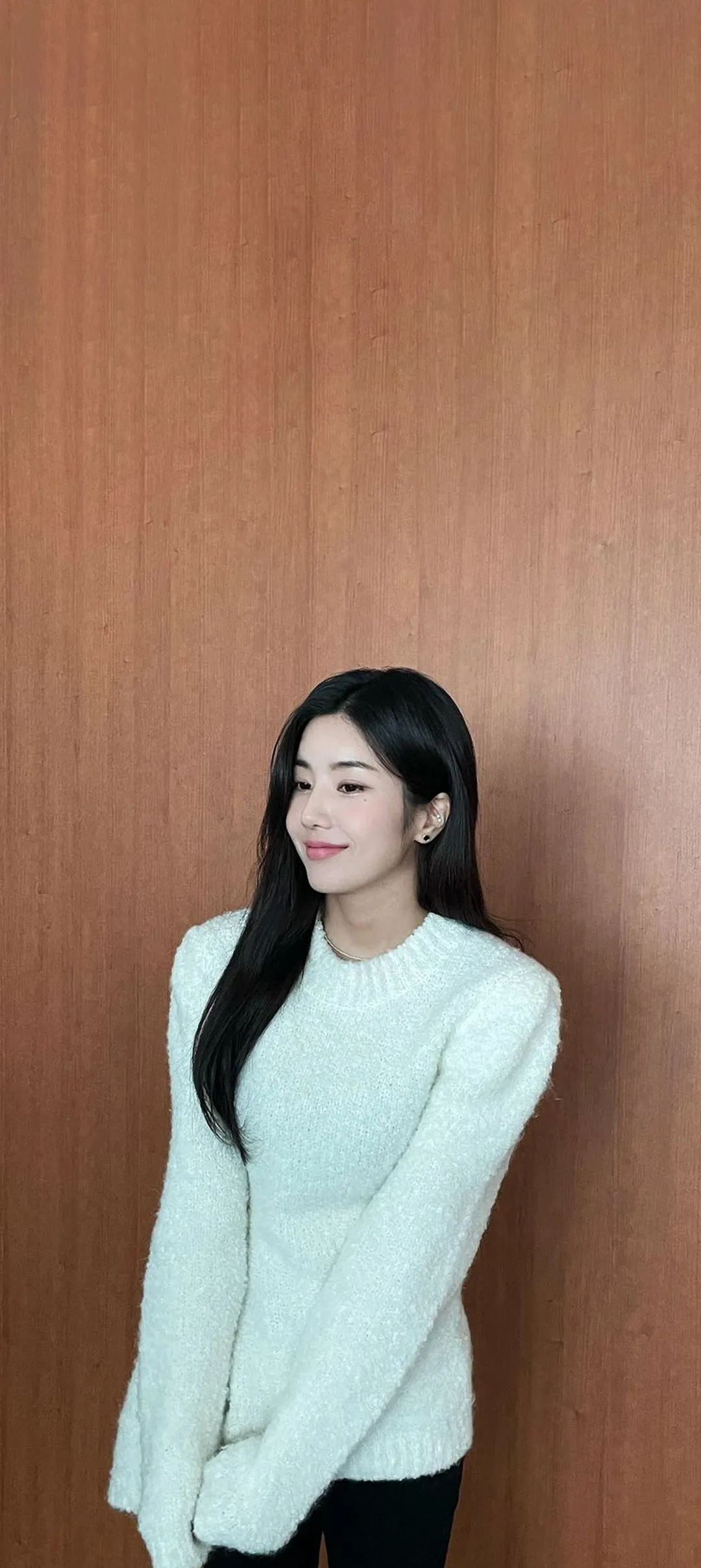 วอลเปเปอร์ หน้าจอล็อก มือถือ Kwon Eun-bi 4K HD ดาวน์โหลด — IZ*ONE