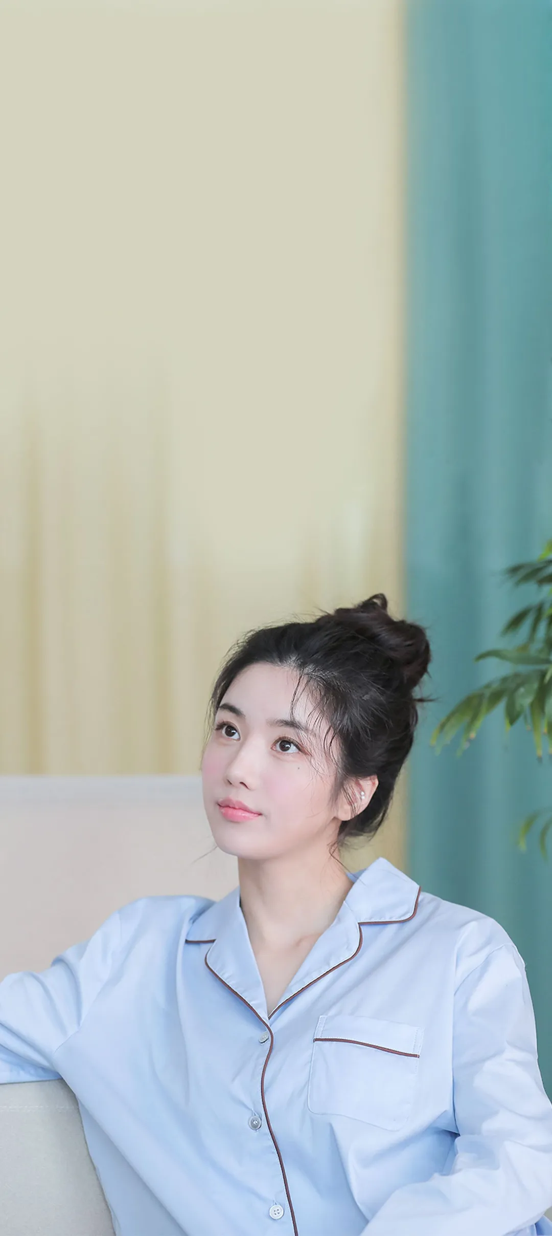 วอลเปเปอร์ หน้าจอล็อก มือถือ Kwon Eun-bi 4K HD ดาวน์โหลด — IZ*ONE