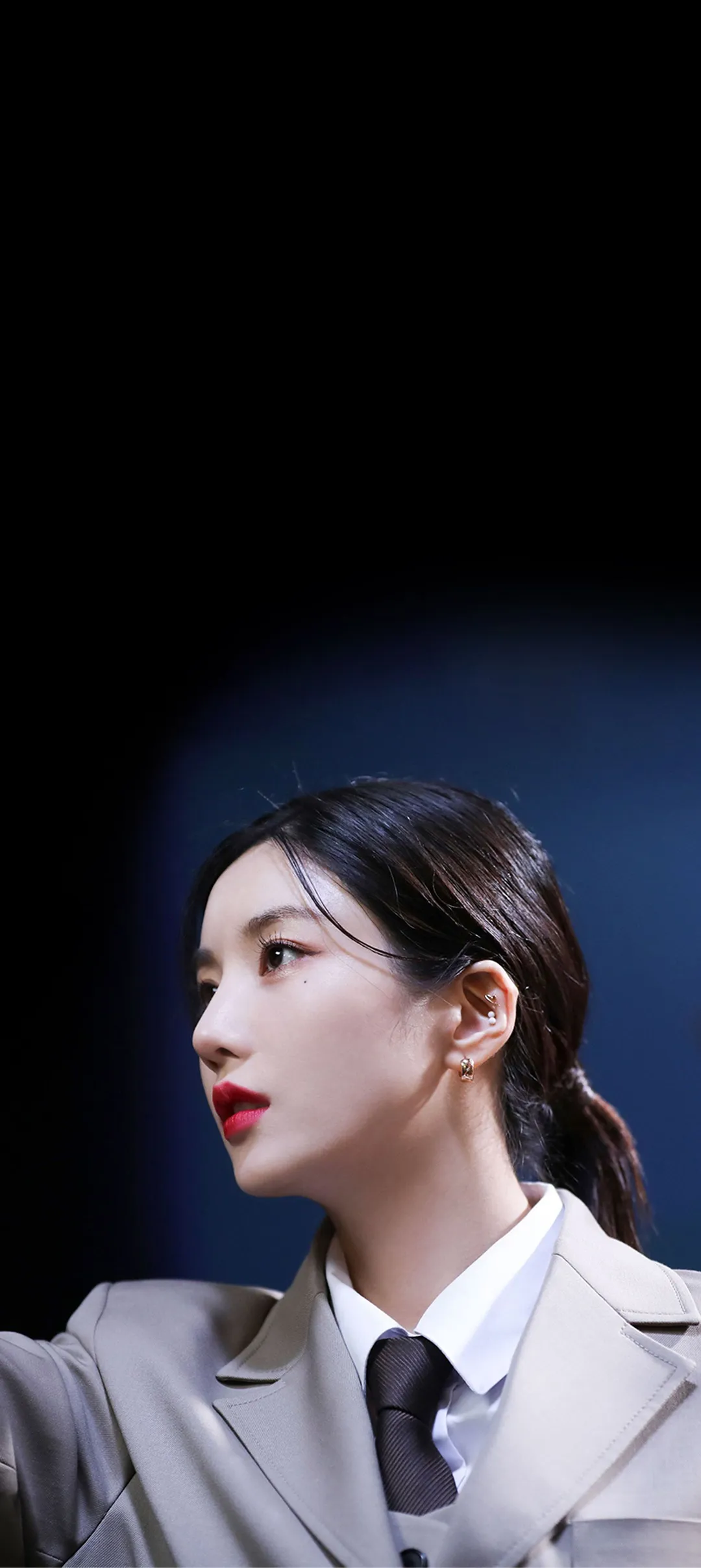 วอลเปเปอร์ หน้าจอล็อก มือถือ Kwon Eun-bi 4K HD ดาวน์โหลด — IZ*ONE