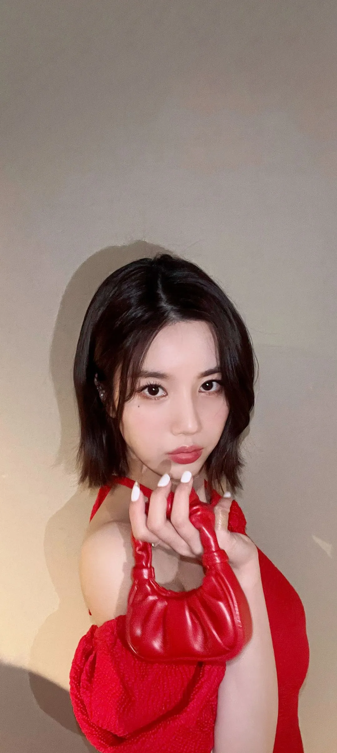 Kwon Eun-bi kilit ekranı telefon duvar kağıdı 4K HD i̇ndir — IZ*ONE