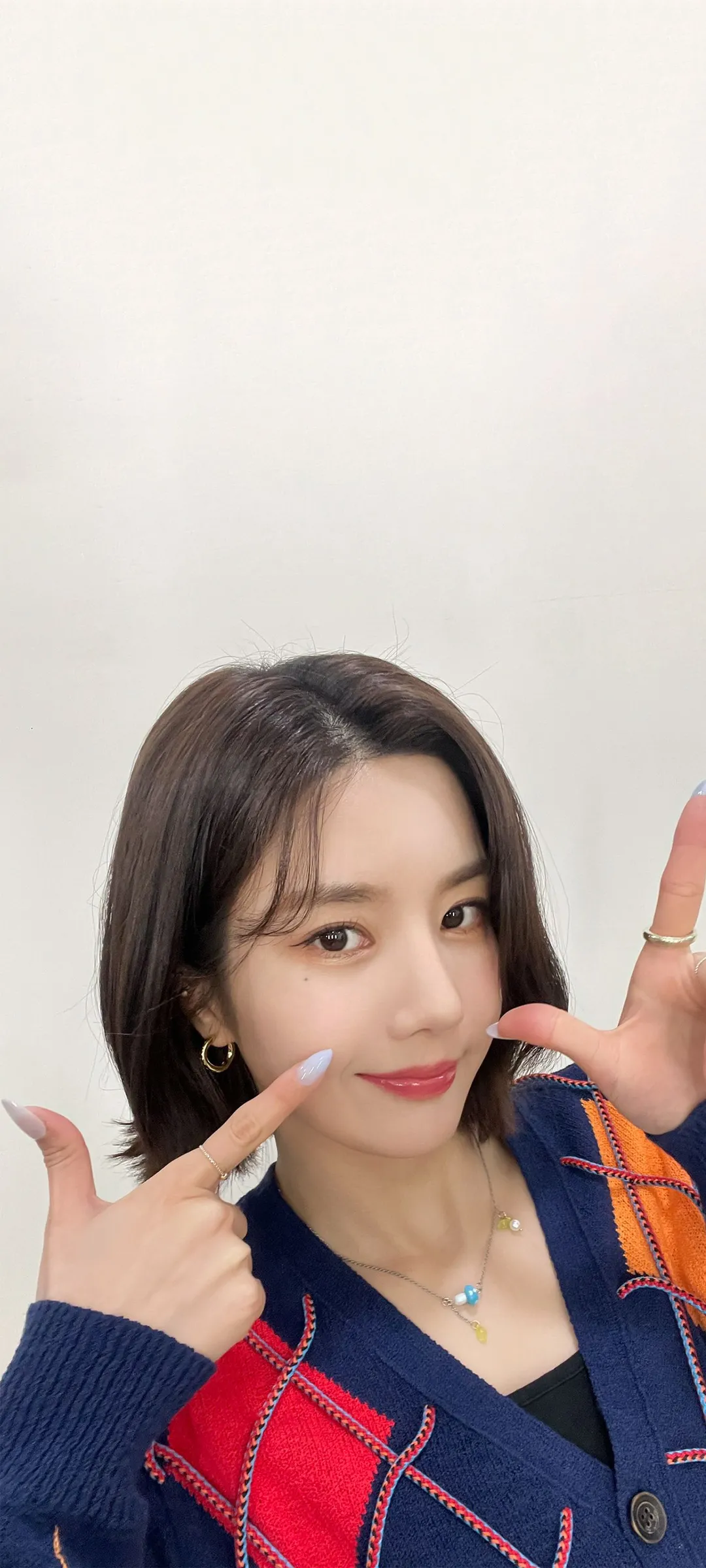 วอลเปเปอร์ หน้าจอล็อก มือถือ Kwon Eun-bi 4K HD ดาวน์โหลด — IZ*ONE