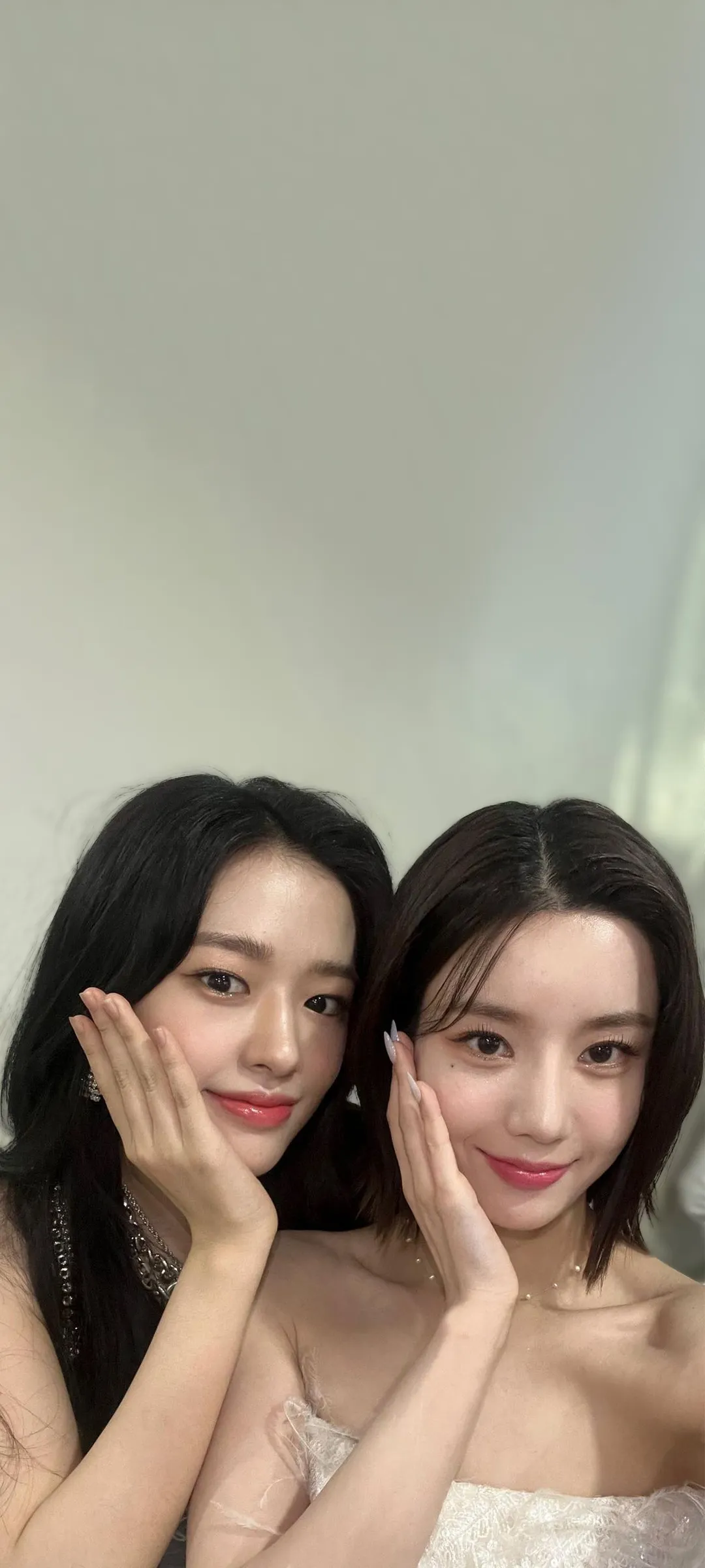 วอลเปเปอร์ หน้าจอล็อก มือถือ Kwon Eun-bi 4K HD ดาวน์โหลด — IZ*ONE