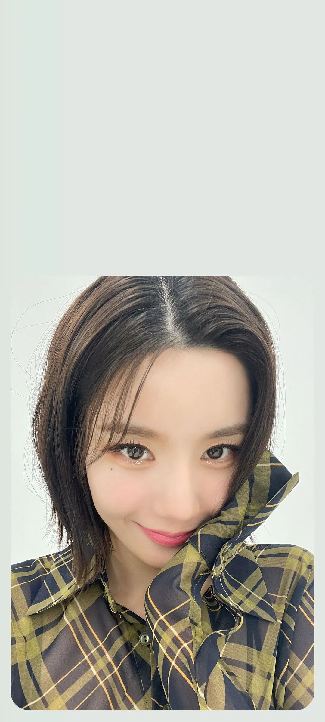วอลเปเปอร์ หน้าจอล็อก มือถือ Kwon Eun-bi 4K HD ดาวน์โหลด — IZ*ONE