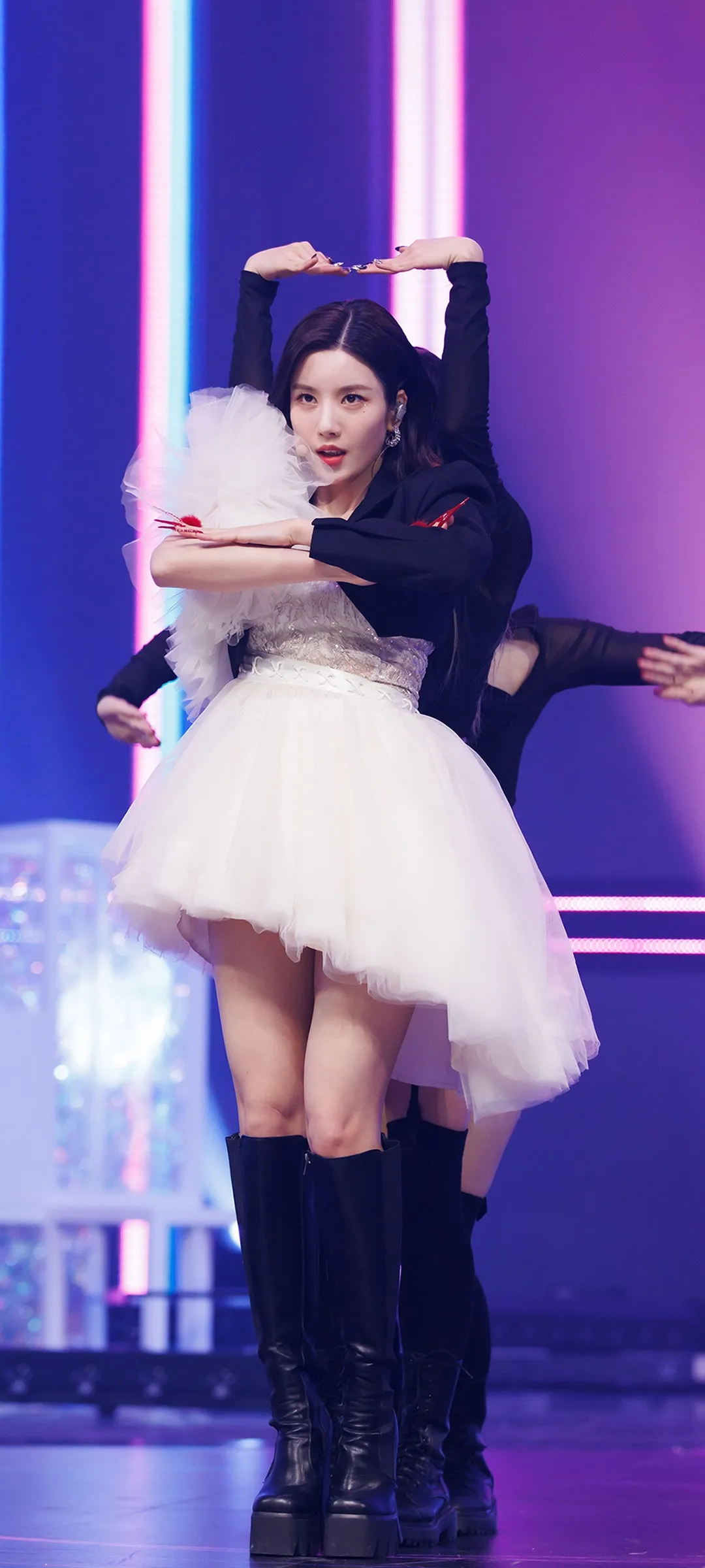 วอลเปเปอร์ หน้าจอล็อก มือถือ Kwon Eun-bi 4K HD ดาวน์โหลด — IZ*ONE