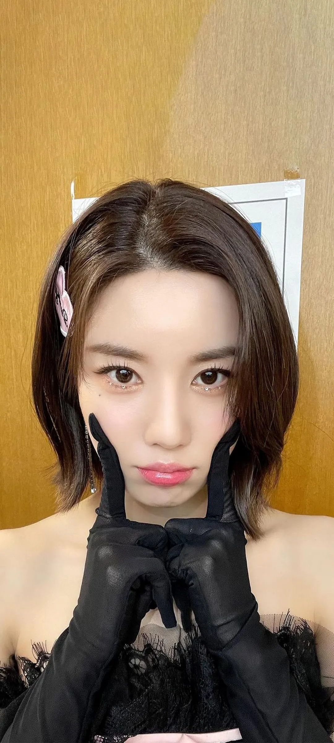 วอลเปเปอร์ หน้าจอล็อก มือถือ Kwon Eun-bi 4K HD ดาวน์โหลด — IZ*ONE