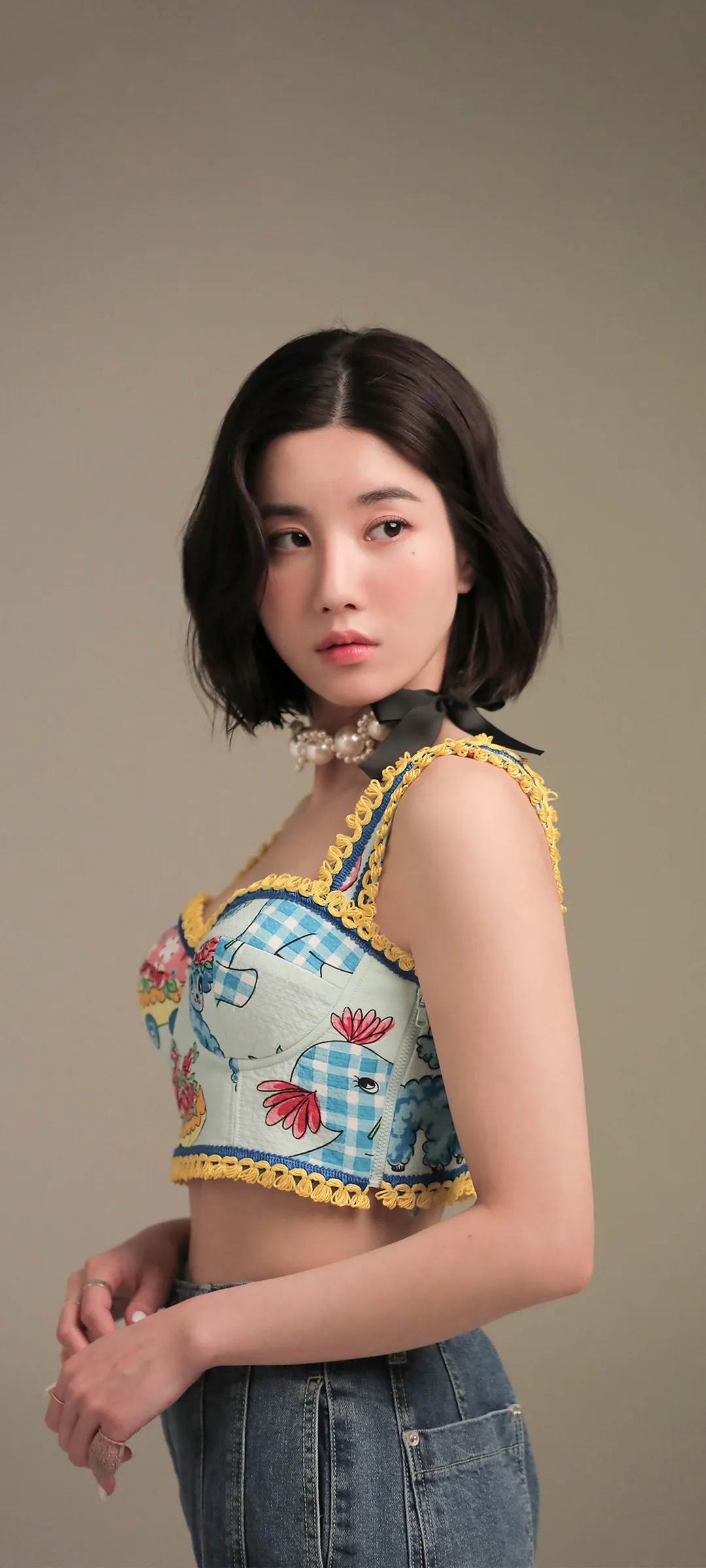 วอลเปเปอร์ หน้าจอล็อก มือถือ Kwon Eun-bi 4K HD ดาวน์โหลด — IZ*ONE