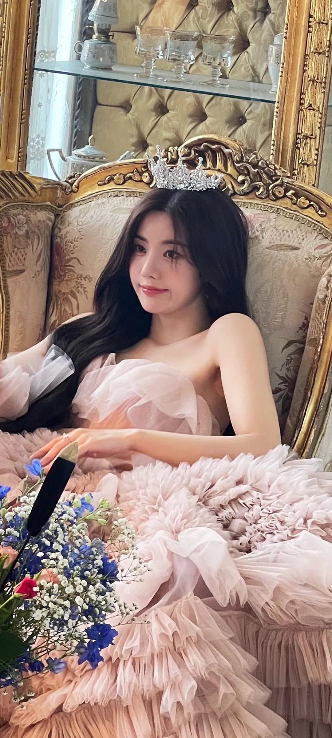 วอลเปเปอร์ หน้าจอล็อก มือถือ Kwon Eun-bi 4K HD ดาวน์โหลด — IZ*ONE
