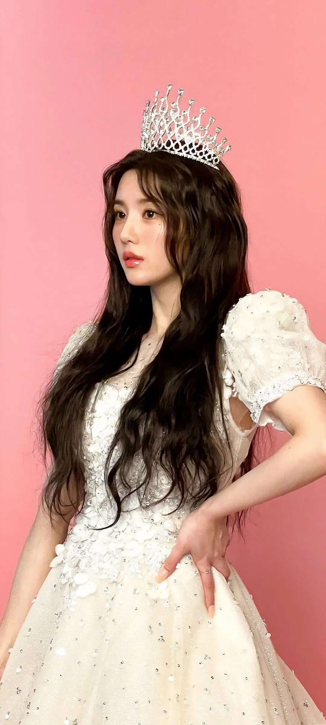 Kwon Eun-bi kilit ekranı telefon duvar kağıdı 4K HD i̇ndir — IZ*ONE