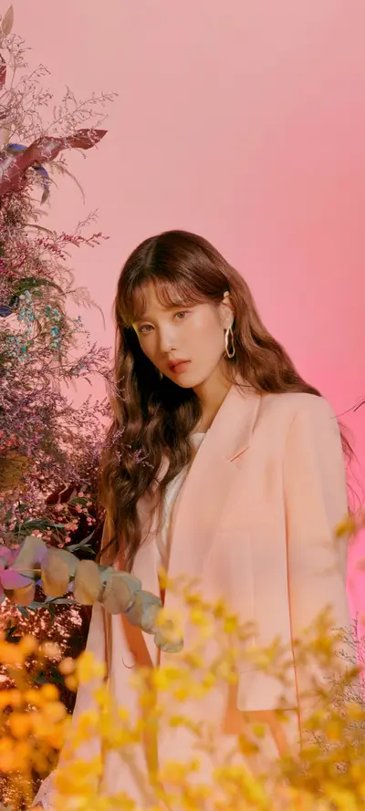 Fondo de pantalla de bloqueo Kwon Eun-bi Móvil 4K HD Descargar — BLOOM*IZ #41