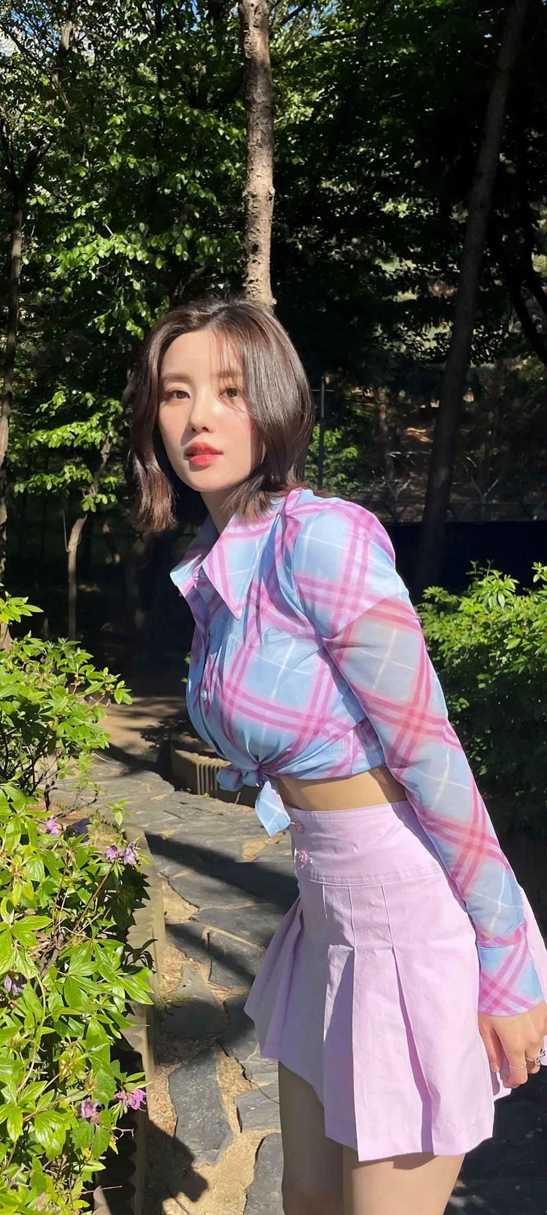 วอลเปเปอร์ หน้าจอล็อก มือถือ Kwon Eun-bi 4K HD ดาวน์โหลด — IZ*ONE