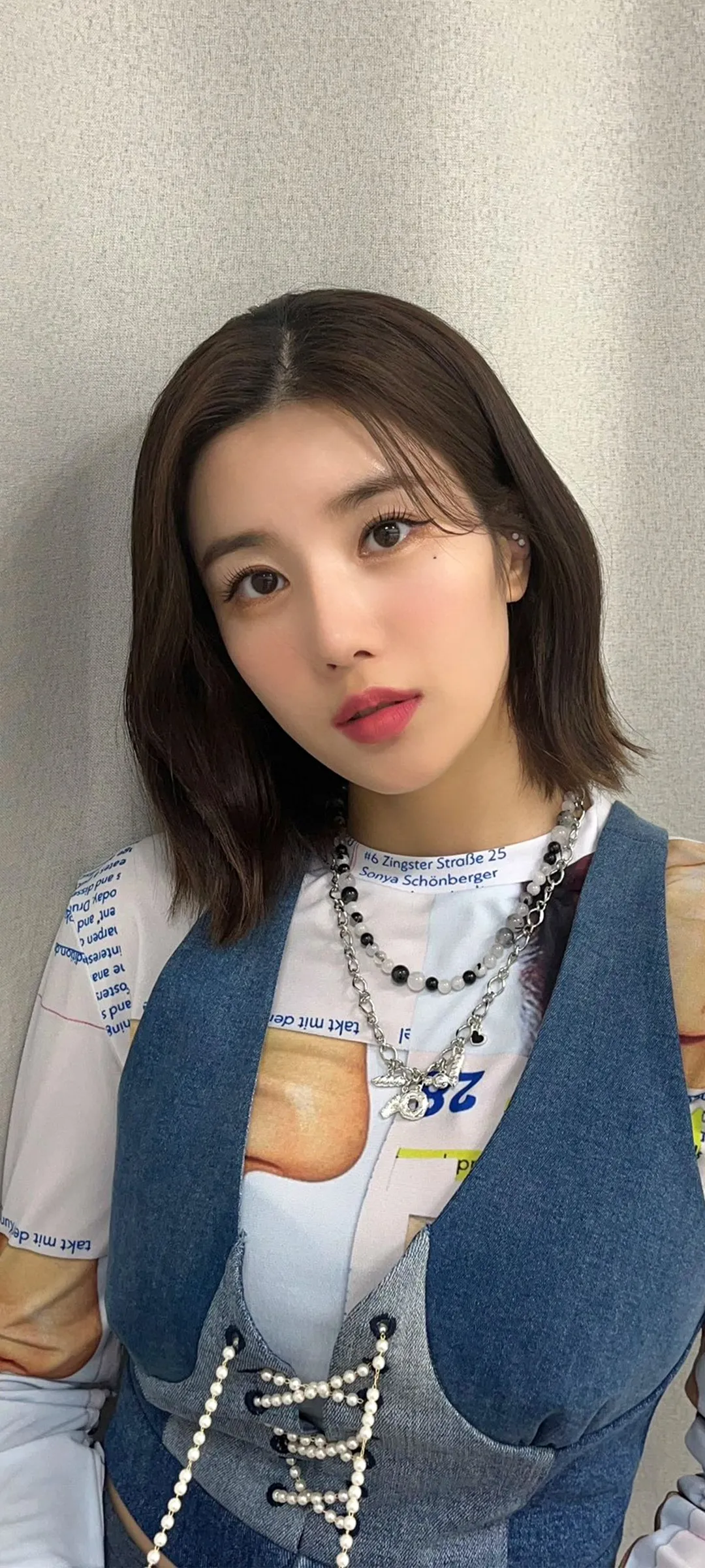 วอลเปเปอร์ หน้าจอล็อก มือถือ Kwon Eun-bi 4K HD ดาวน์โหลด — IZ*ONE