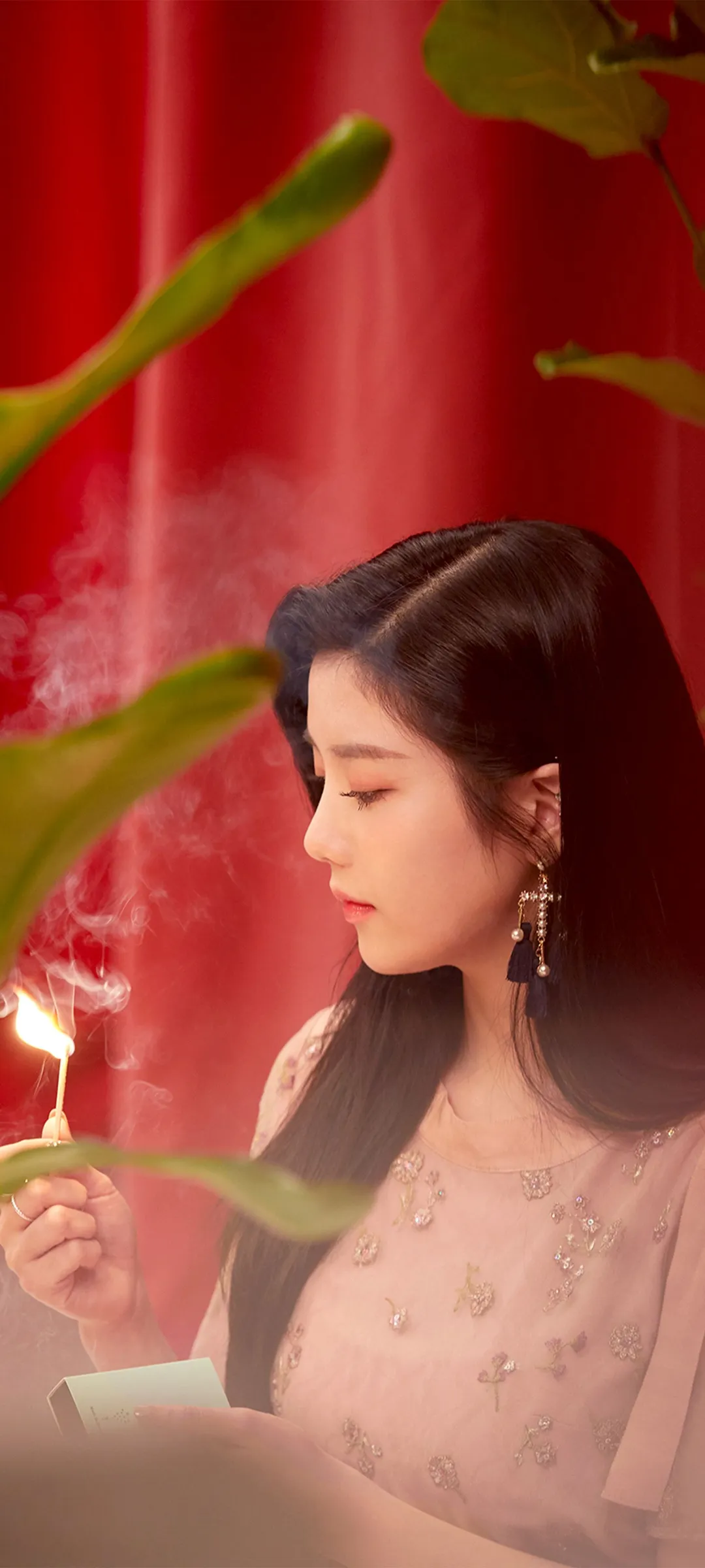 Kwon Eun-bi COLOR*IZ kilit ekranı telefon duvar kağıdı 4K HD i̇ndir — IZ*ONE