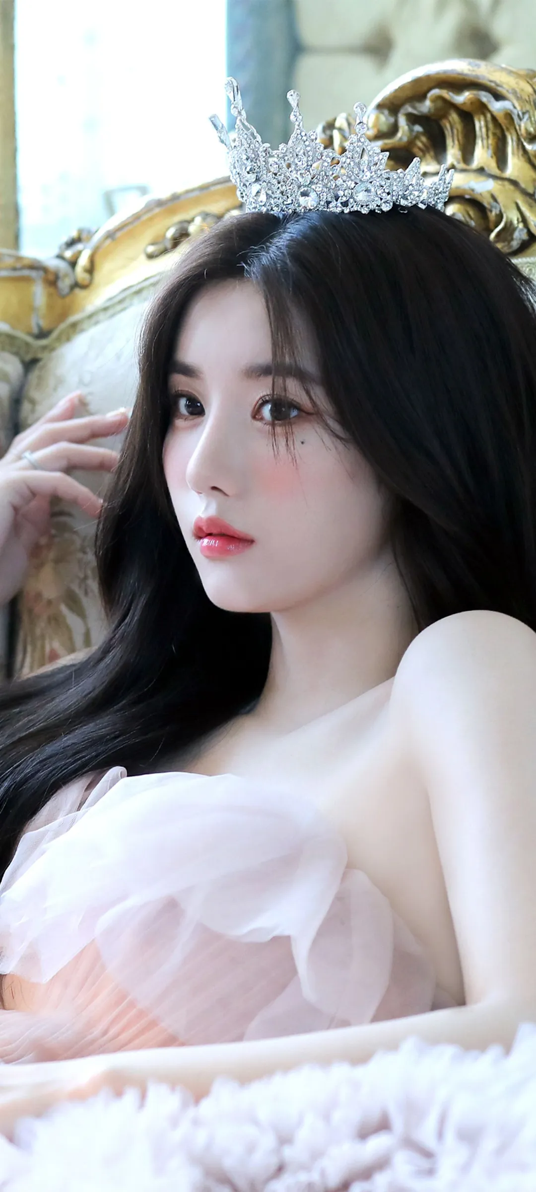 วอลเปเปอร์ หน้าจอล็อก มือถือ Kwon Eun-bi 4K HD ดาวน์โหลด — IZ*ONE