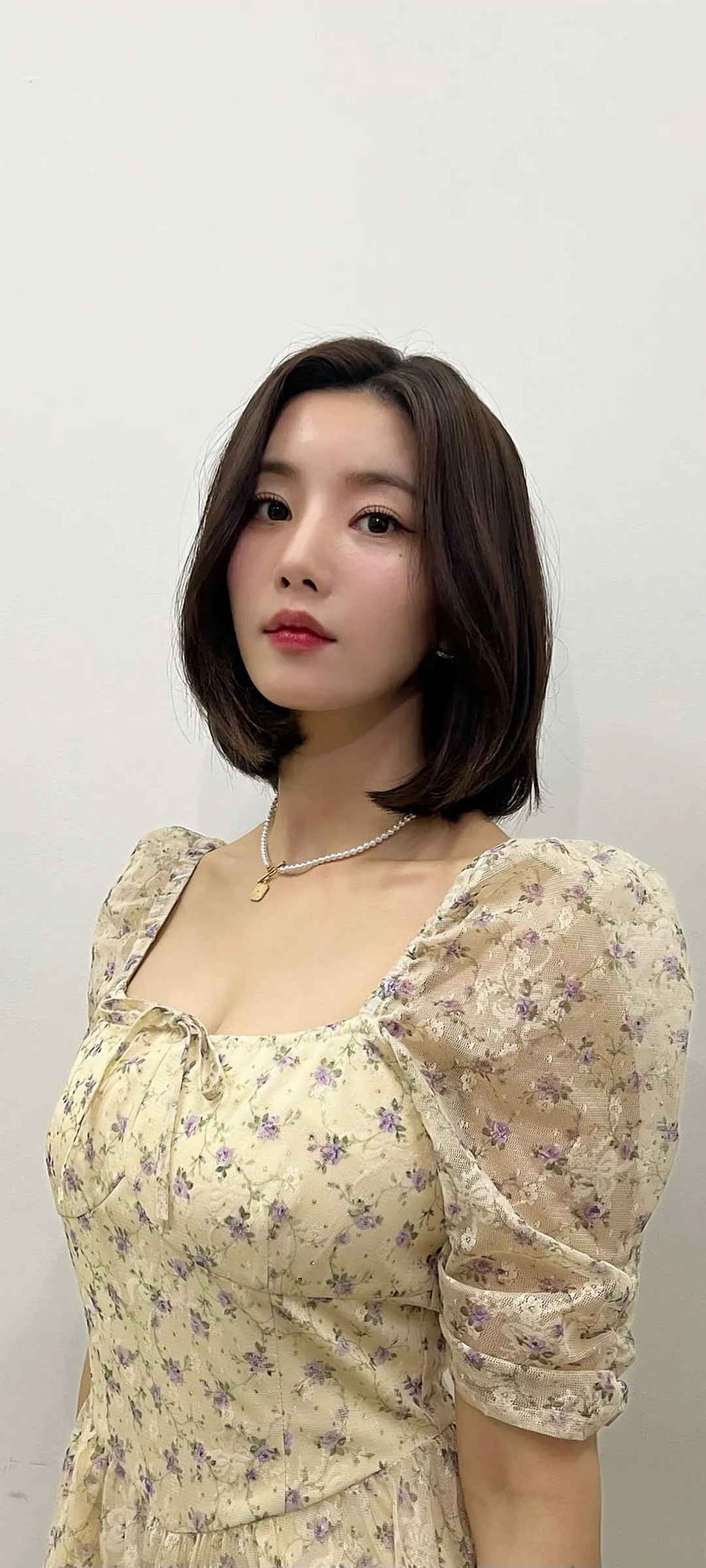 Kwon Eun-bi kilit ekranı telefon duvar kağıdı 4K HD i̇ndir — IZ*ONE