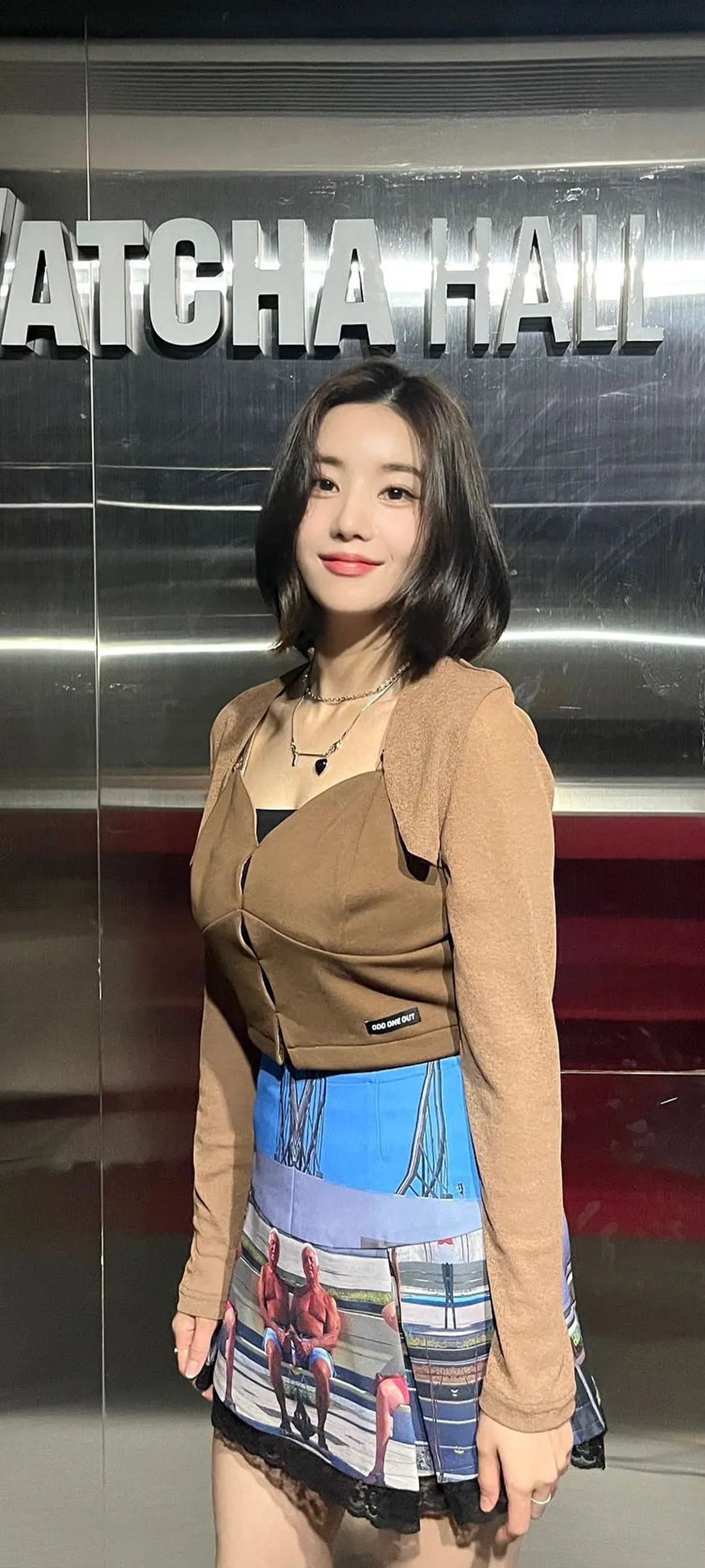 Fondo de pantalla de bloqueo móvil de Kwon Eun-bi 4K HD descargar — IZ*ONE