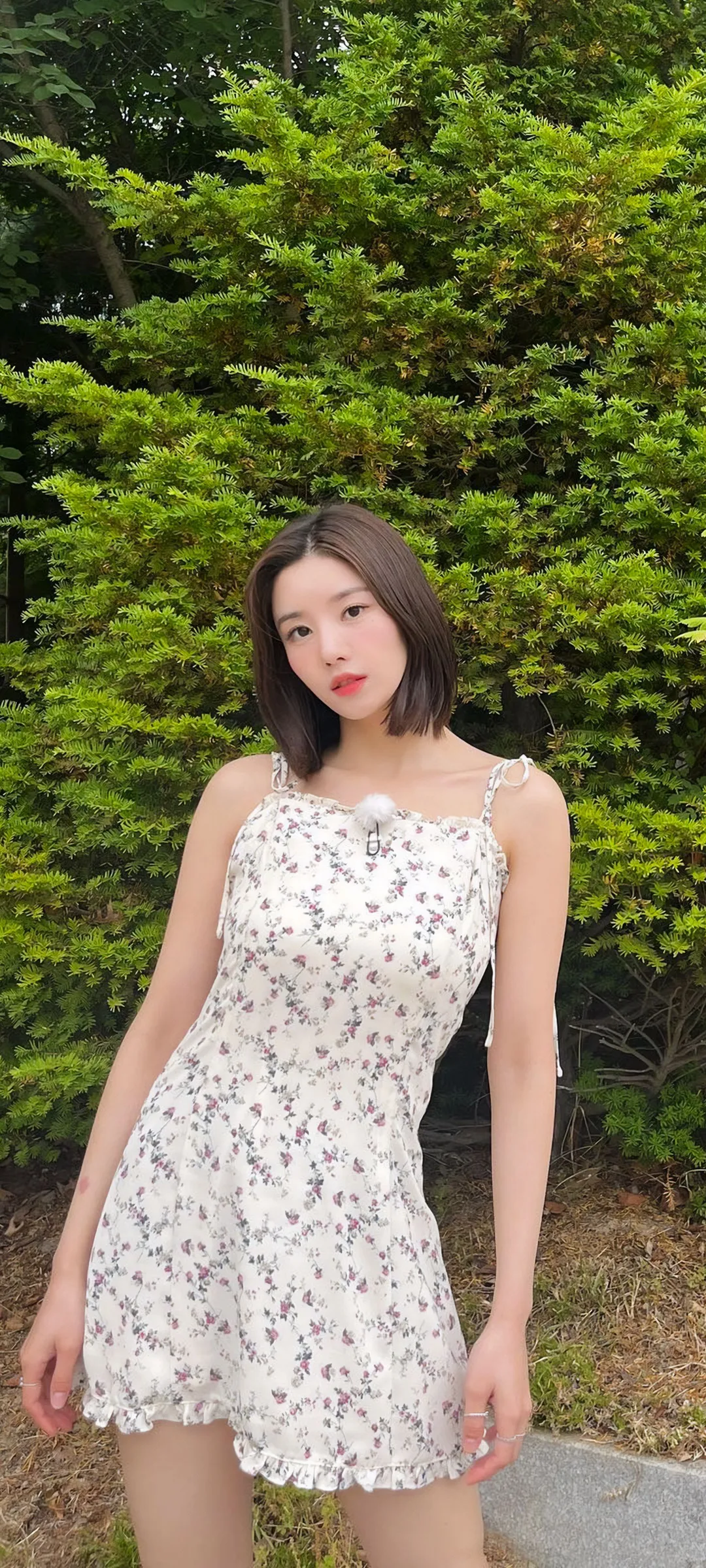Fondo de pantalla de bloqueo móvil de Kwon Eun-bi 4K HD descargar — IZ*ONE