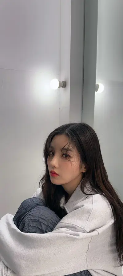 Fondo de pantalla de bloqueo Kwon Eun-bi Móvil 4K HD Descargar — Open #50