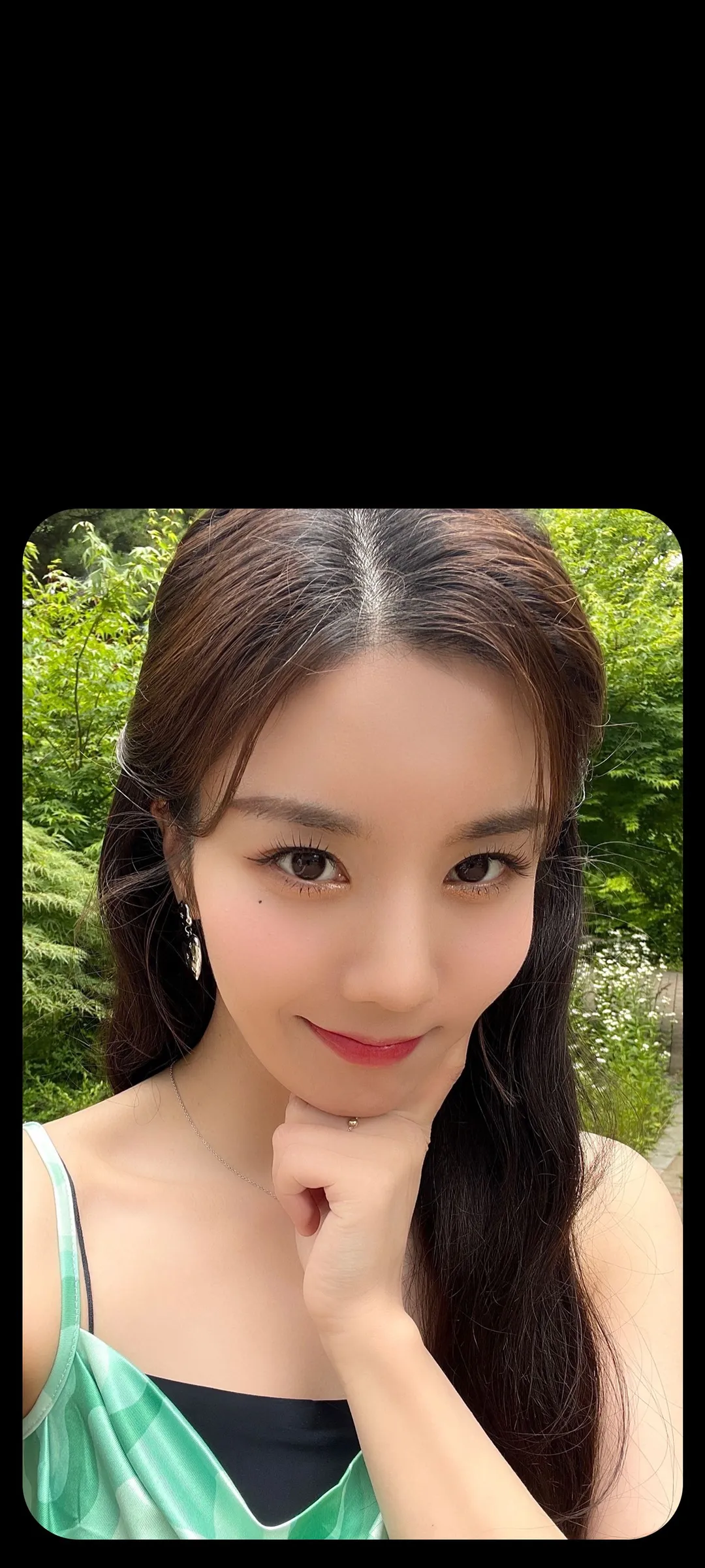 วอลเปเปอร์ หน้าจอล็อก มือถือ Kwon Eun-bi 4K HD ดาวน์โหลด — IZ*ONE