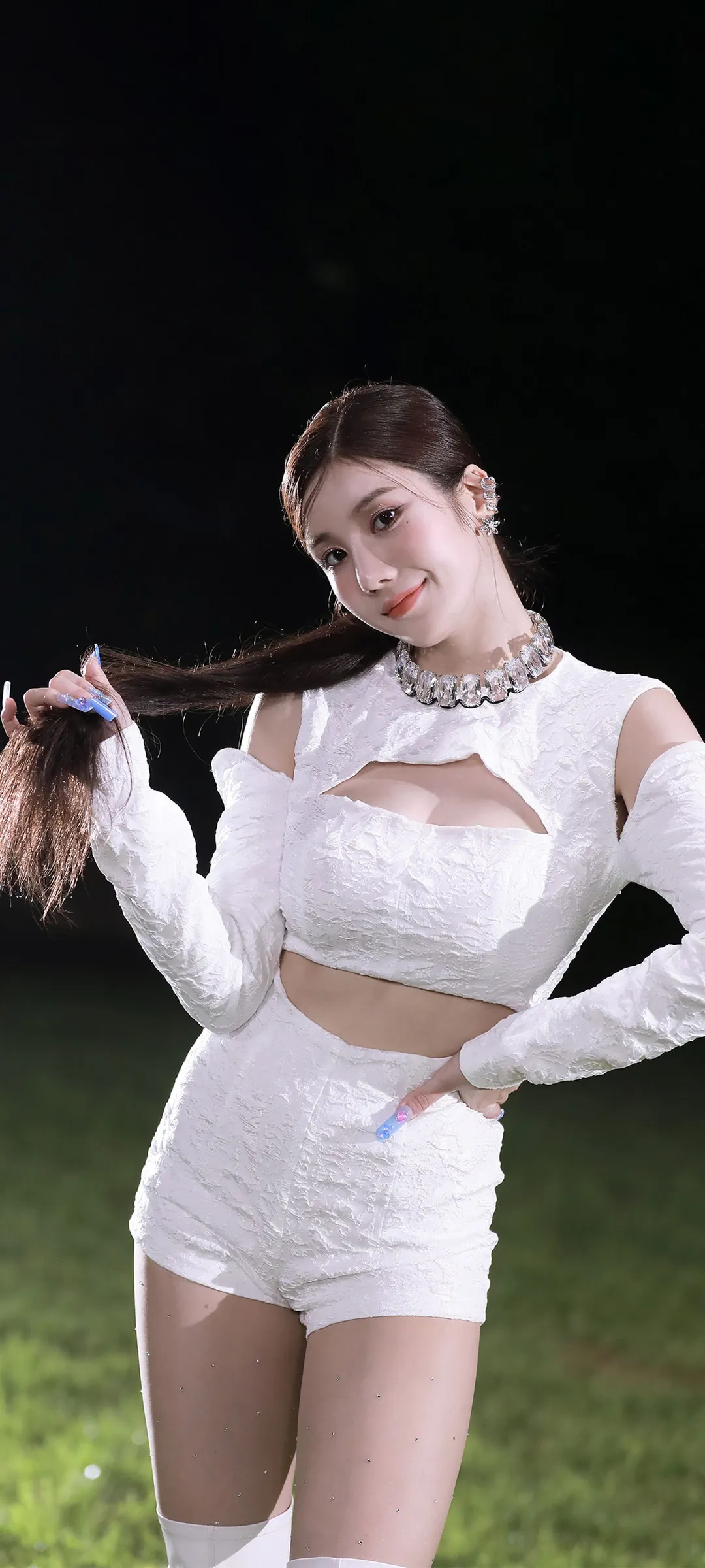 วอลเปเปอร์ หน้าจอล็อก มือถือ Kwon Eun-bi 4K HD ดาวน์โหลด — IZ*ONE