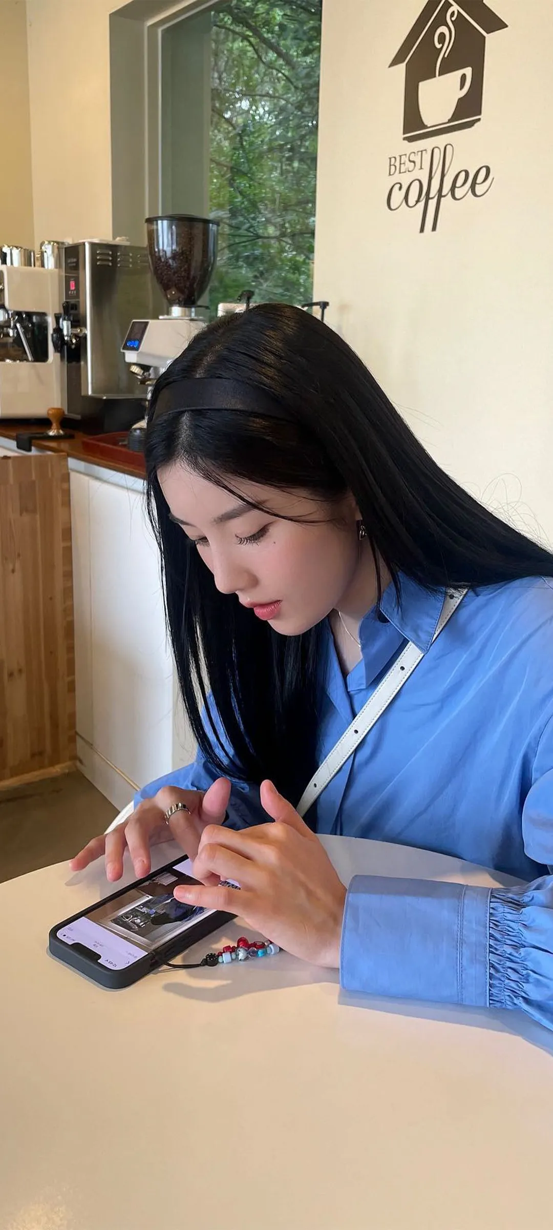 วอลเปเปอร์ หน้าจอล็อก มือถือ Kwon Eun-bi 4K HD ดาวน์โหลด — IZ*ONE