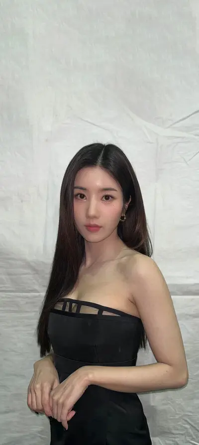Fondo de pantalla de bloqueo Kwon Eun-bi Móvil 4K HD Descargar — Open #59