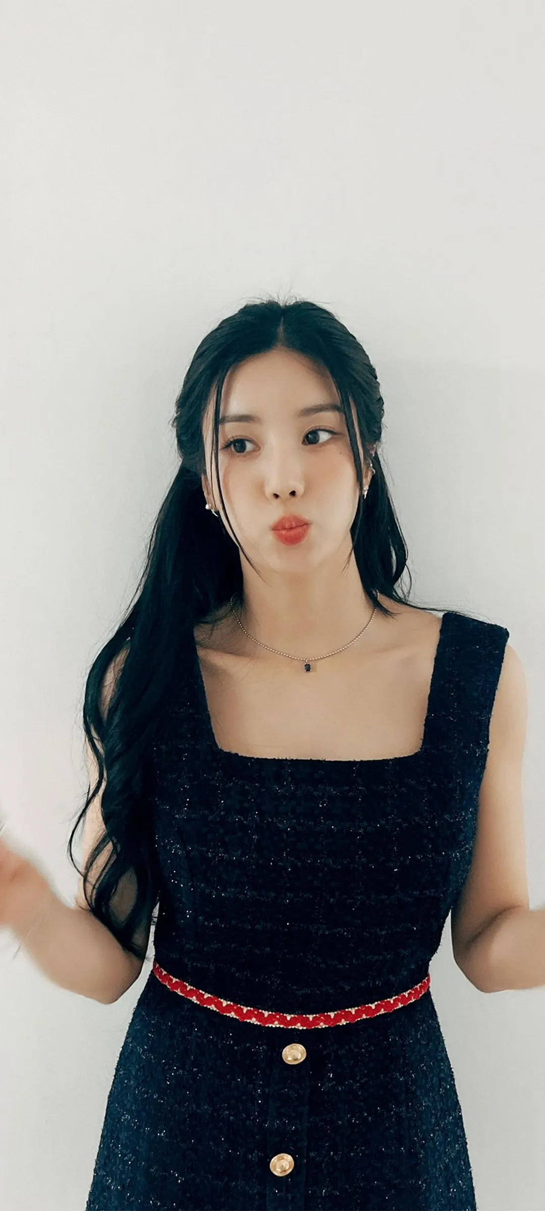 วอลเปเปอร์ หน้าจอล็อก มือถือ Kwon Eun-bi 4K HD ดาวน์โหลด — IZ*ONE