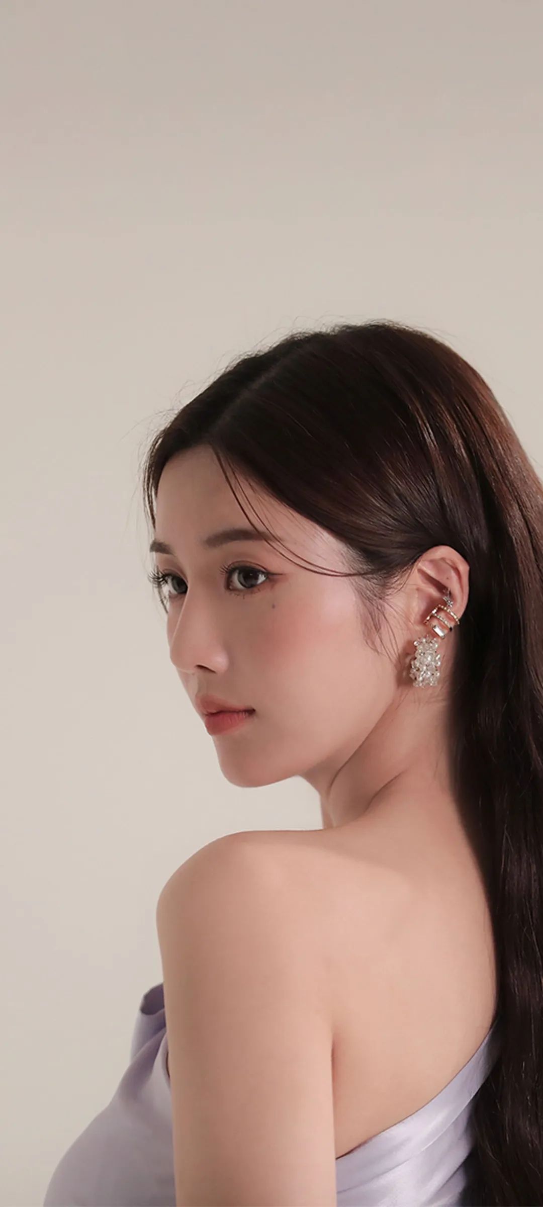 Fondo de pantalla de bloqueo móvil de Kwon Eun-bi 4K HD descargar — IZ*ONE