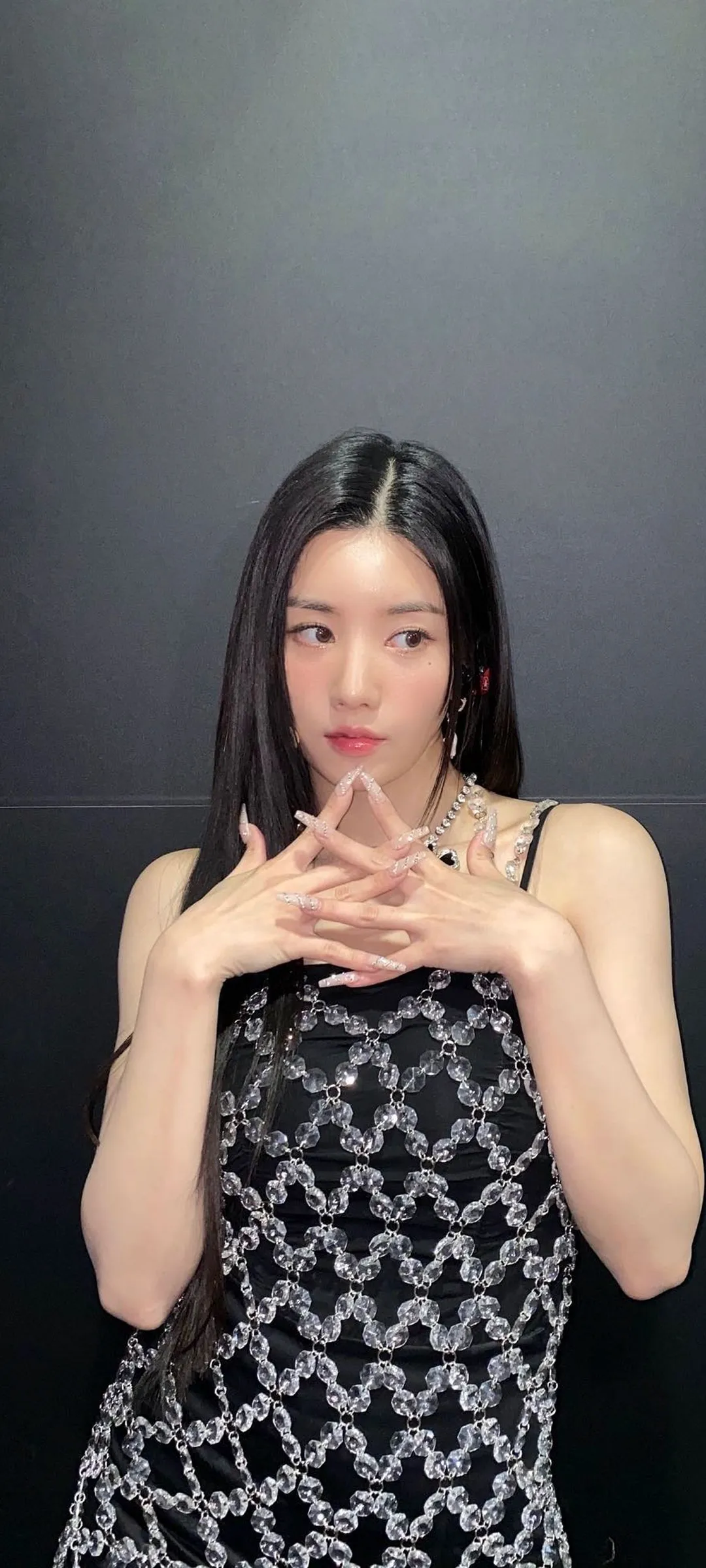 วอลเปเปอร์ หน้าจอล็อก มือถือ Kwon Eun-bi 4K HD ดาวน์โหลด — IZ*ONE