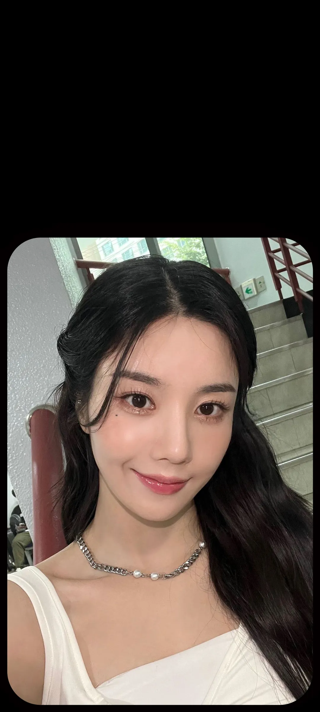 วอลเปเปอร์ หน้าจอล็อก มือถือ Kwon Eun-bi 4K HD ดาวน์โหลด — IZ*ONE