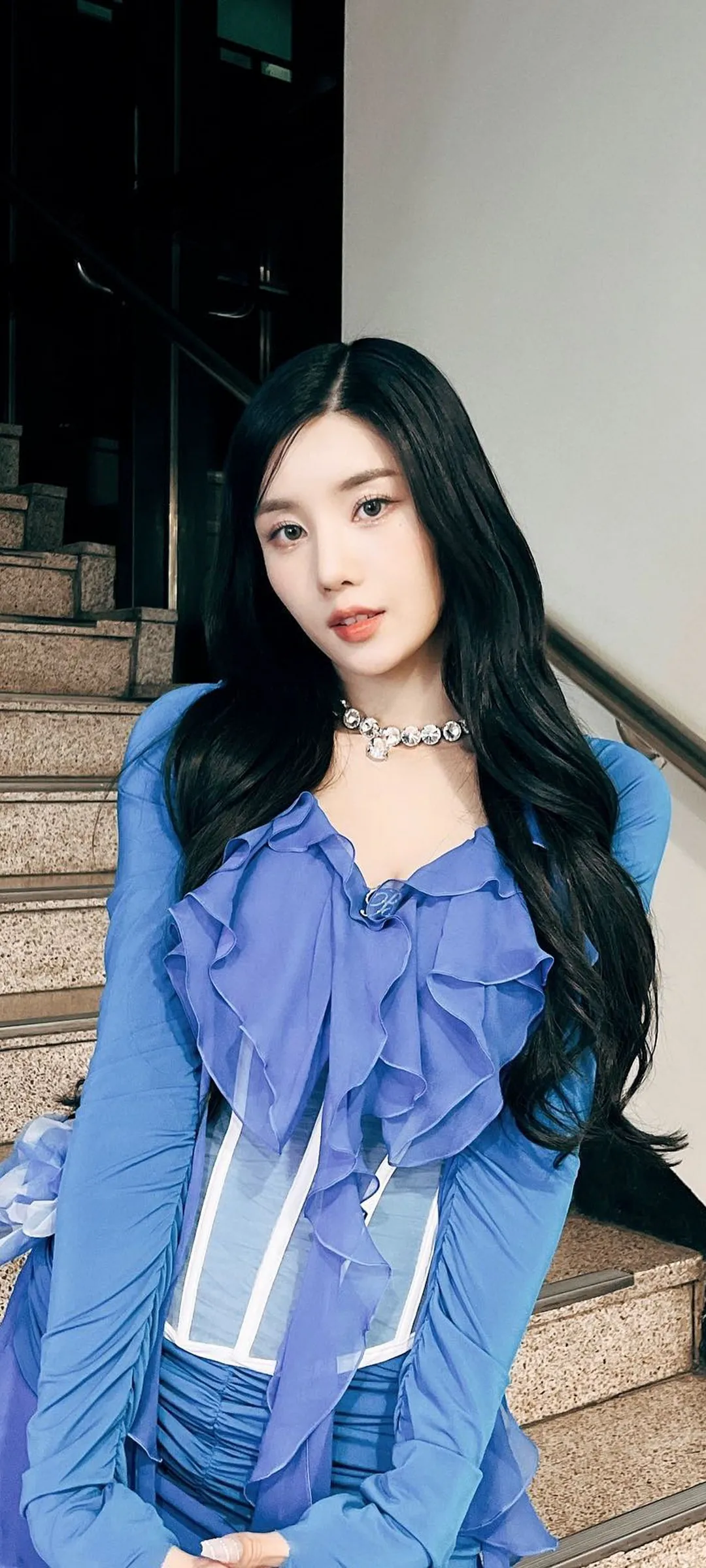 Kwon Eun-bi kilit ekranı telefon duvar kağıdı 4K HD i̇ndir — IZ*ONE