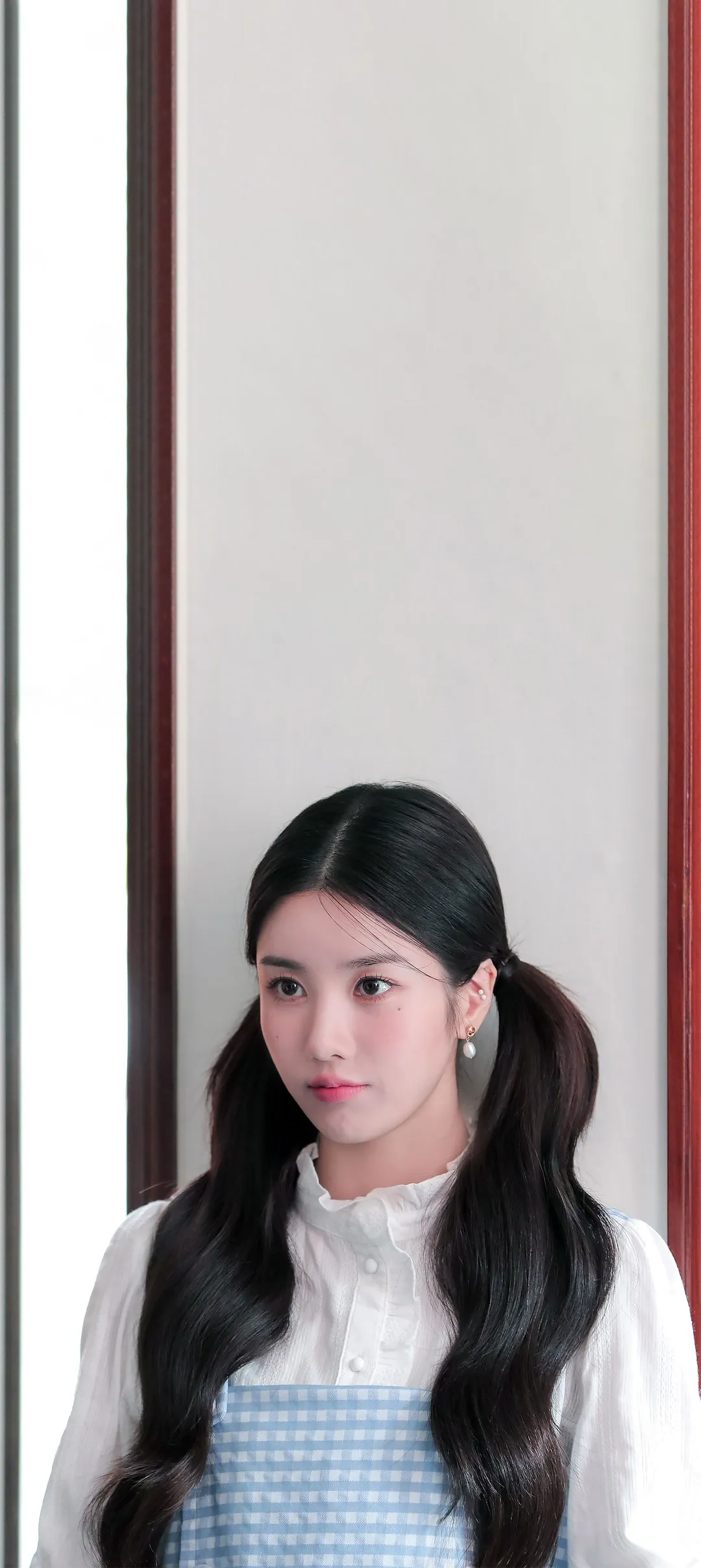 วอลเปเปอร์ หน้าจอล็อก มือถือ Kwon Eun-bi Open 4K HD ดาวน์โหลด — IZ*ONE