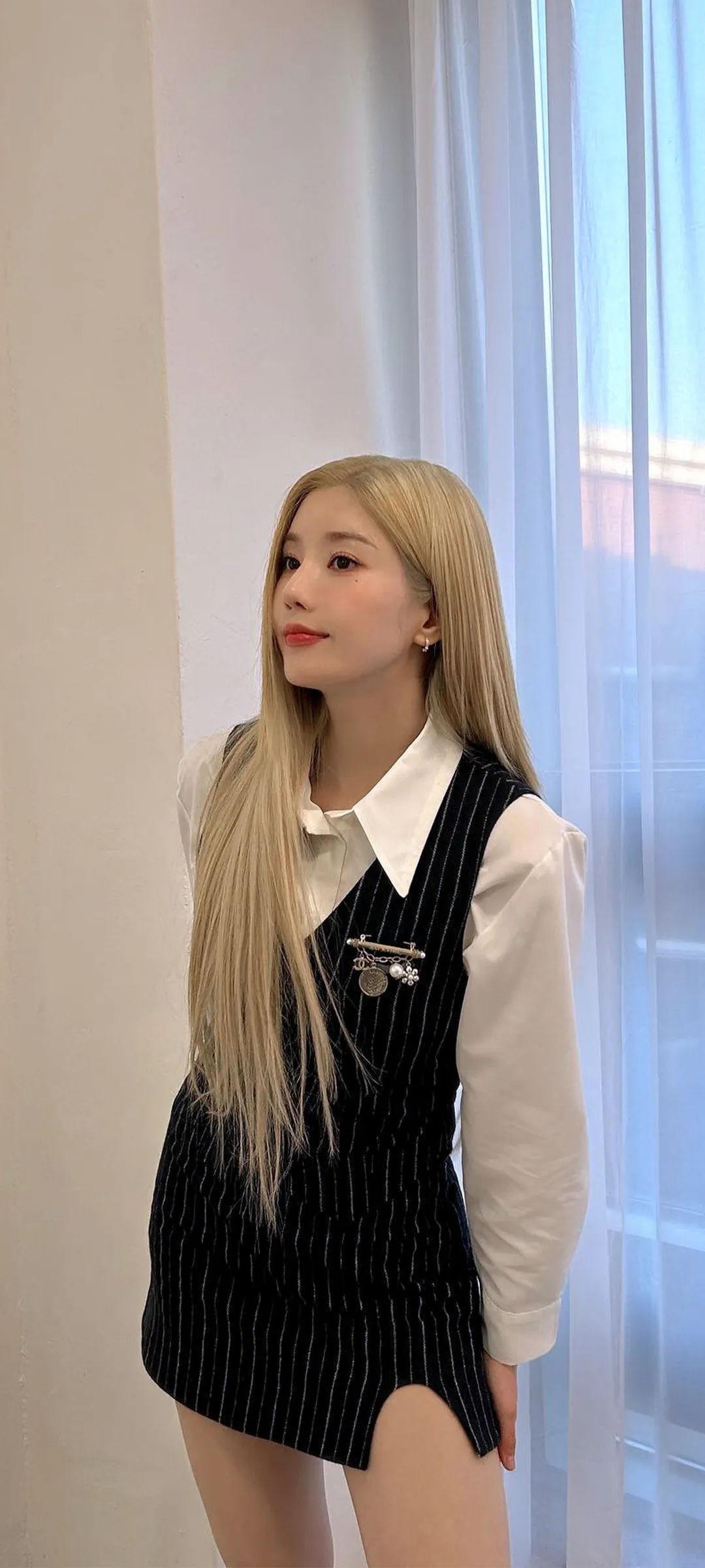 วอลเปเปอร์ หน้าจอล็อก มือถือ Kwon Eun-bi 4K HD ดาวน์โหลด — IZ*ONE