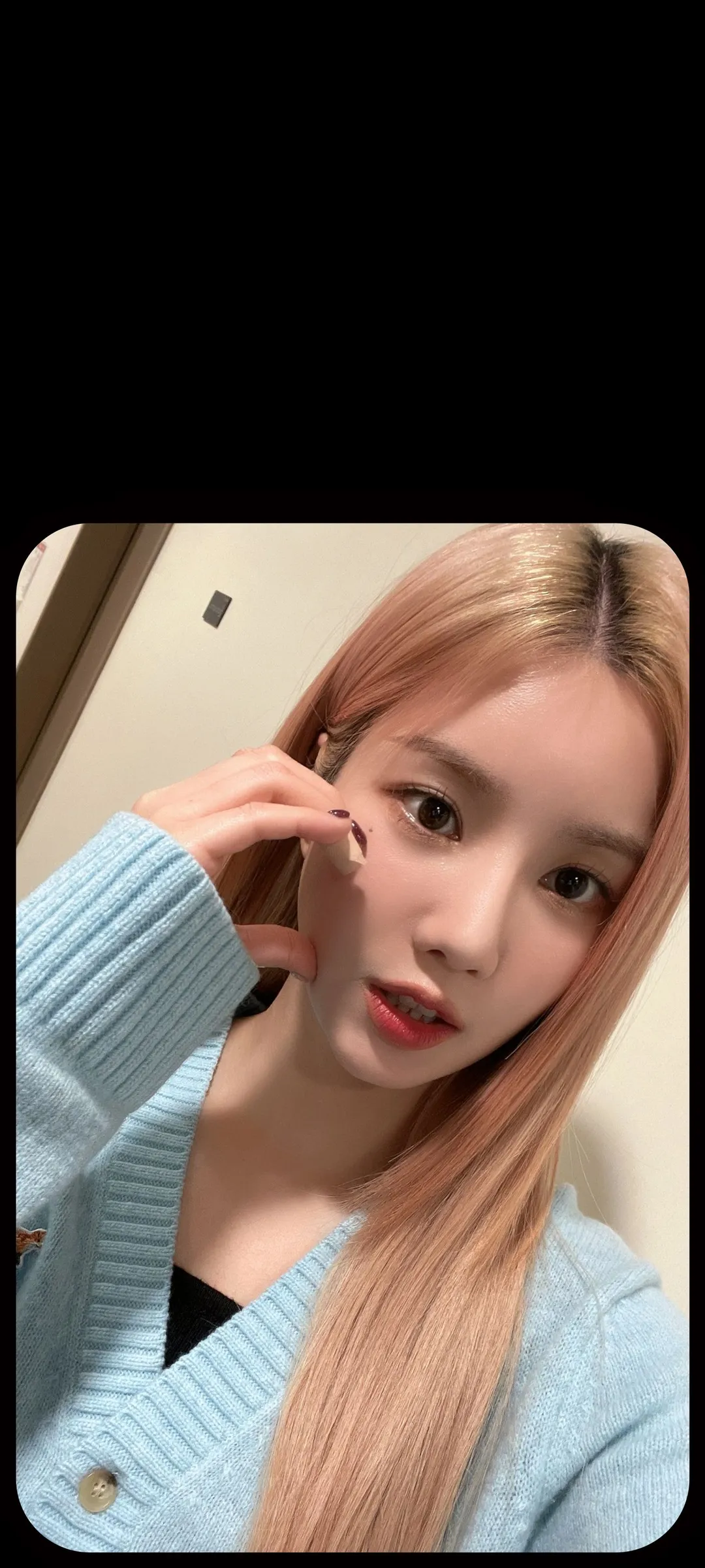 วอลเปเปอร์ หน้าจอล็อก มือถือ Kwon Eun-bi 4K HD ดาวน์โหลด — IZ*ONE