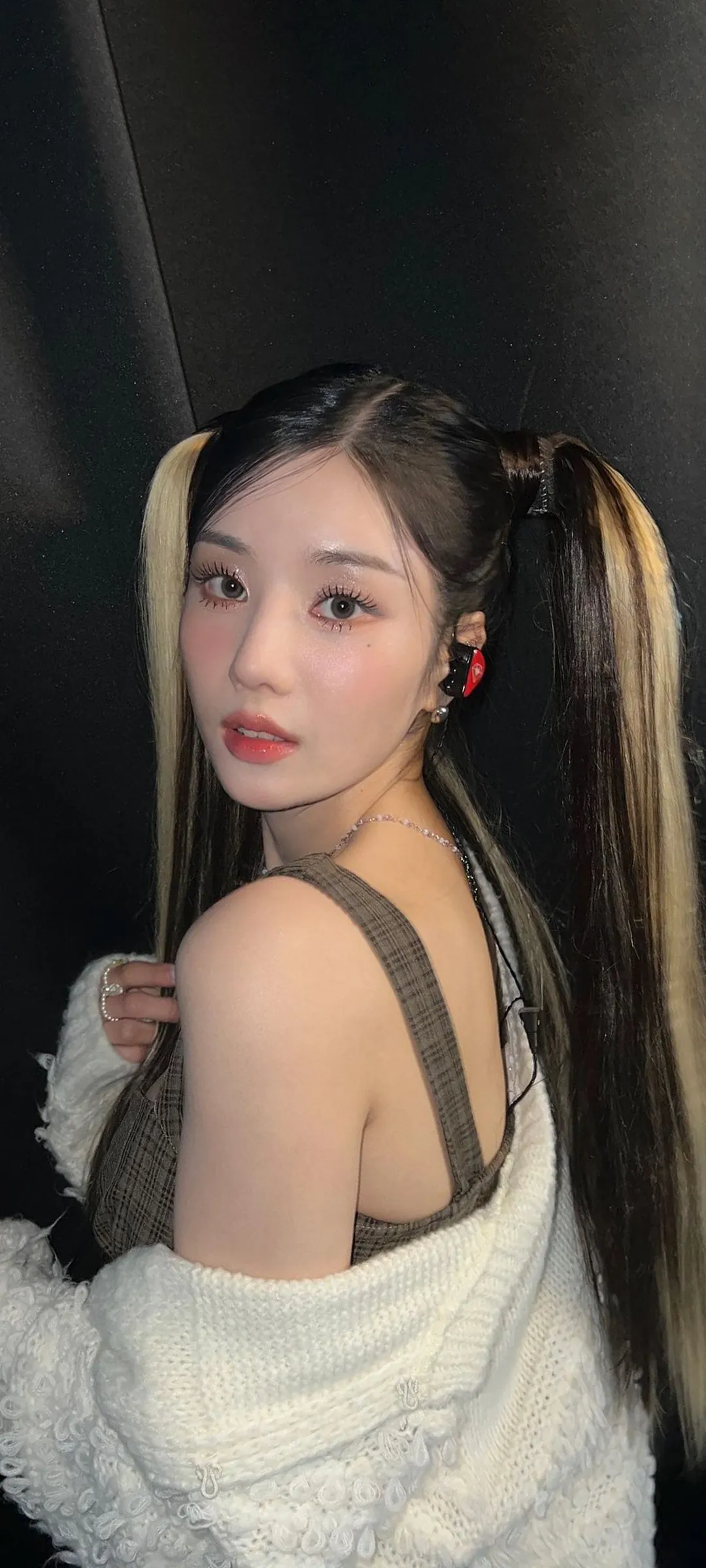 วอลเปเปอร์ หน้าจอล็อก มือถือ Kwon Eun-bi 4K HD ดาวน์โหลด — IZ*ONE