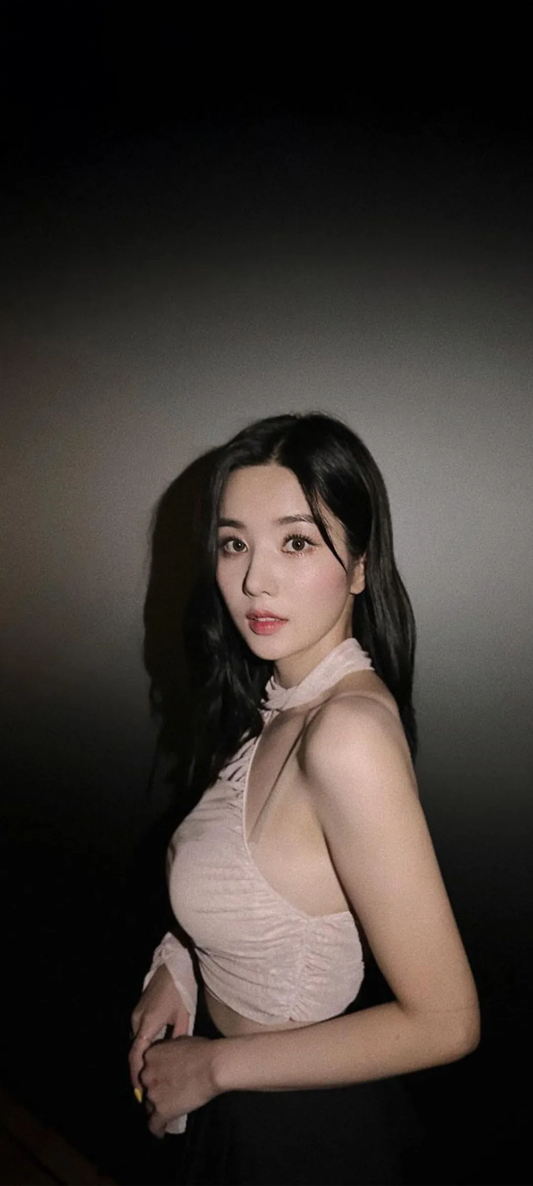 วอลเปเปอร์ หน้าจอล็อก มือถือ Kwon Eun-bi 4K HD ดาวน์โหลด — IZ*ONE