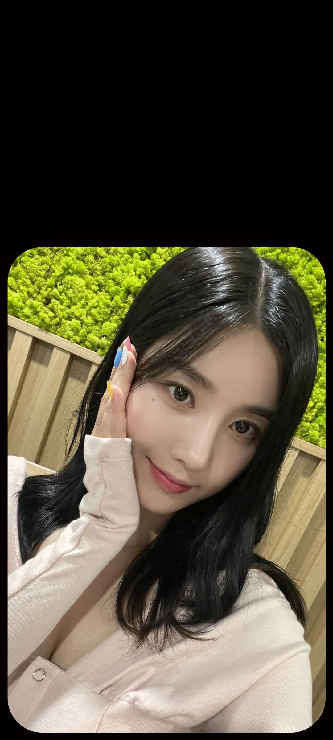 วอลเปเปอร์ หน้าจอล็อก มือถือ Kwon Eun-bi 4K HD ดาวน์โหลด — IZ*ONE