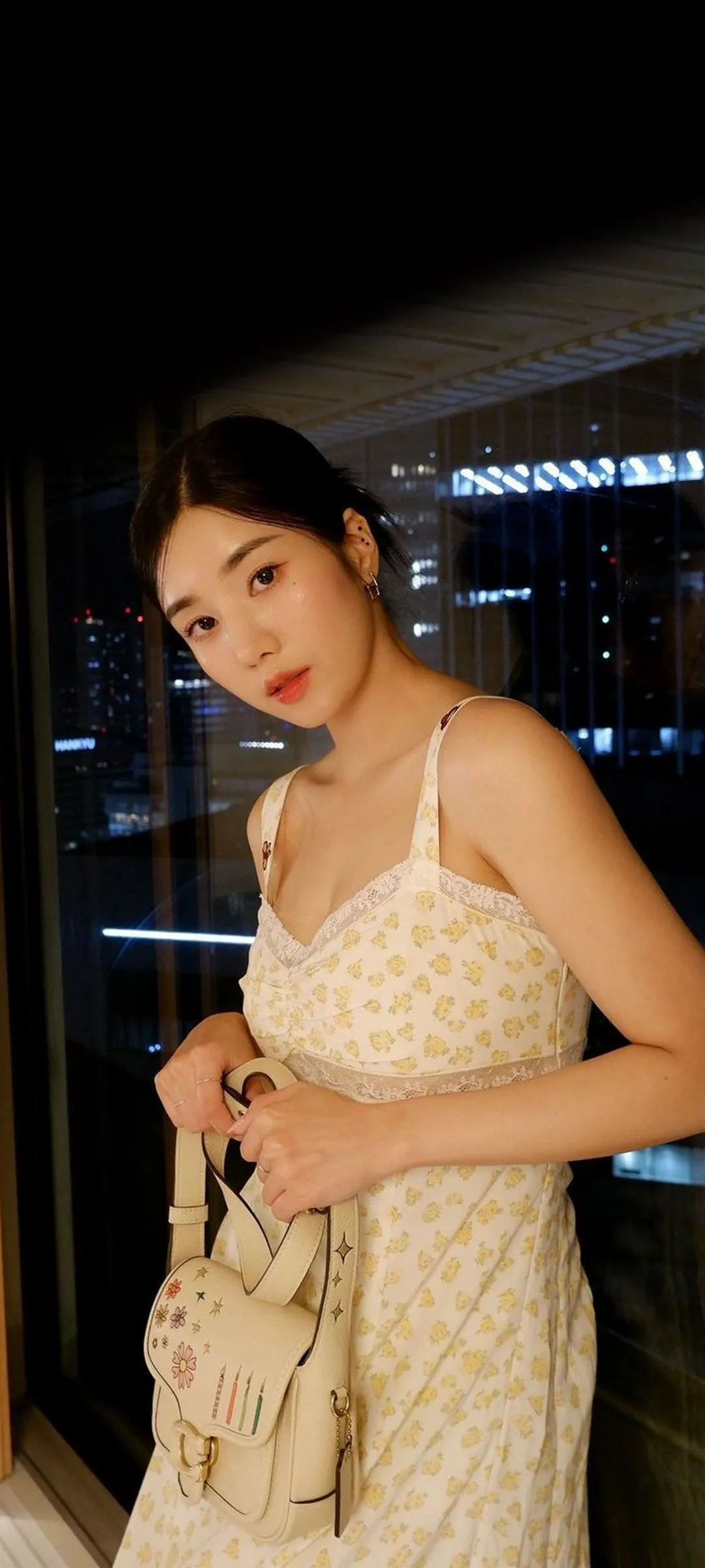 วอลเปเปอร์ หน้าจอล็อก มือถือ Kwon Eun-bi 4K HD ดาวน์โหลด — IZ*ONE
