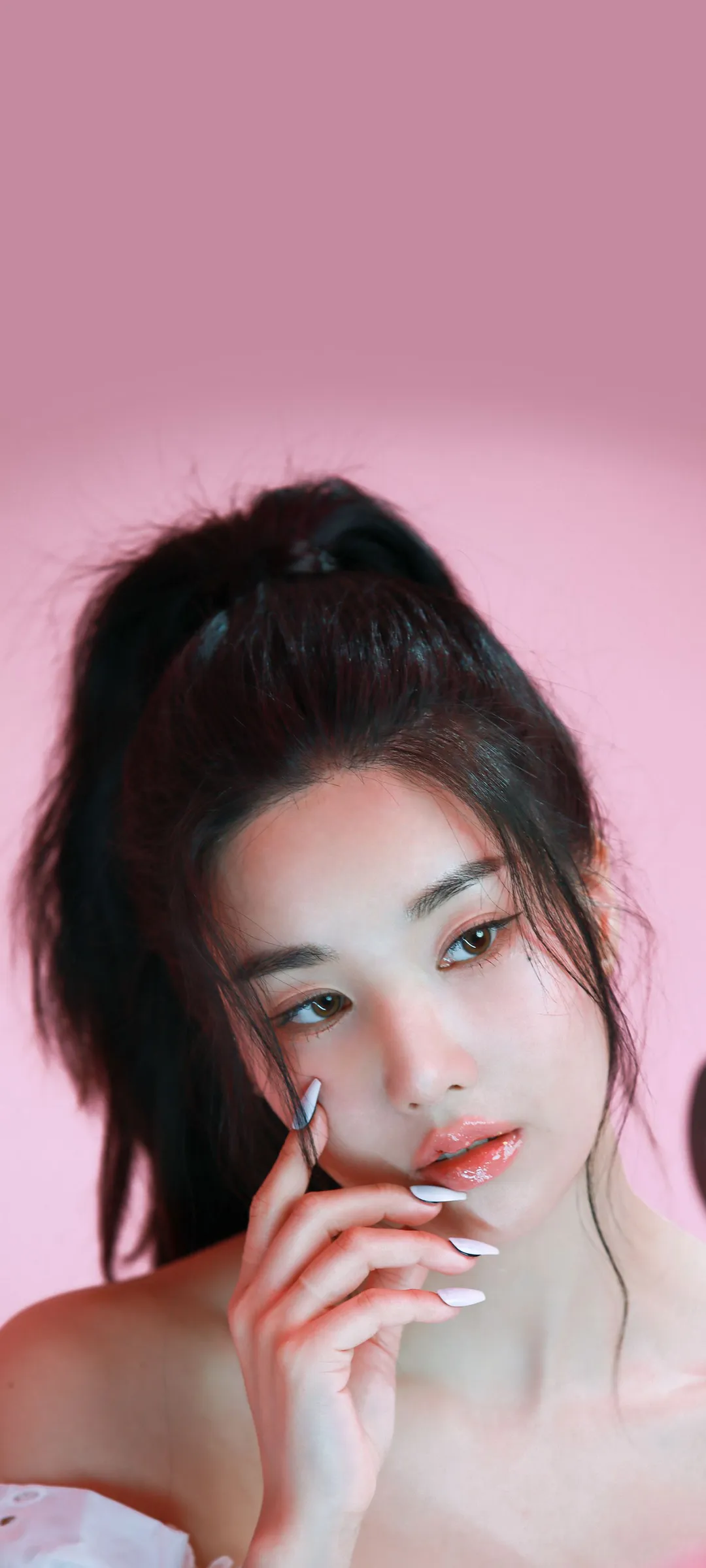 วอลเปเปอร์ หน้าจอล็อก มือถือ Kwon Eun-bi 4K HD ดาวน์โหลด — IZ*ONE