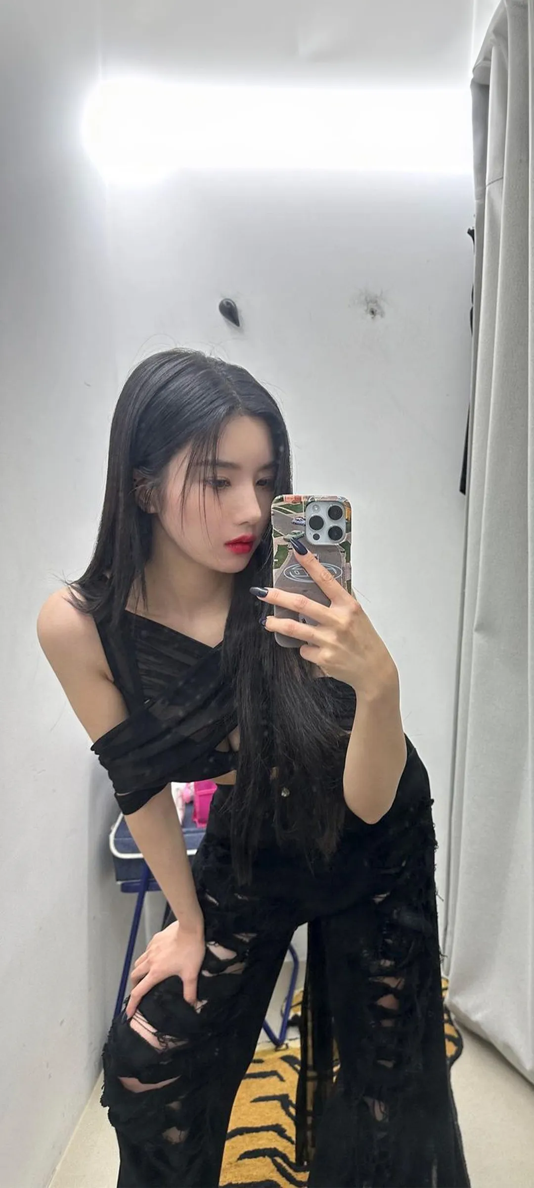 วอลเปเปอร์ หน้าจอล็อก มือถือ Kwon Eun-bi 4K HD ดาวน์โหลด — IZ*ONE