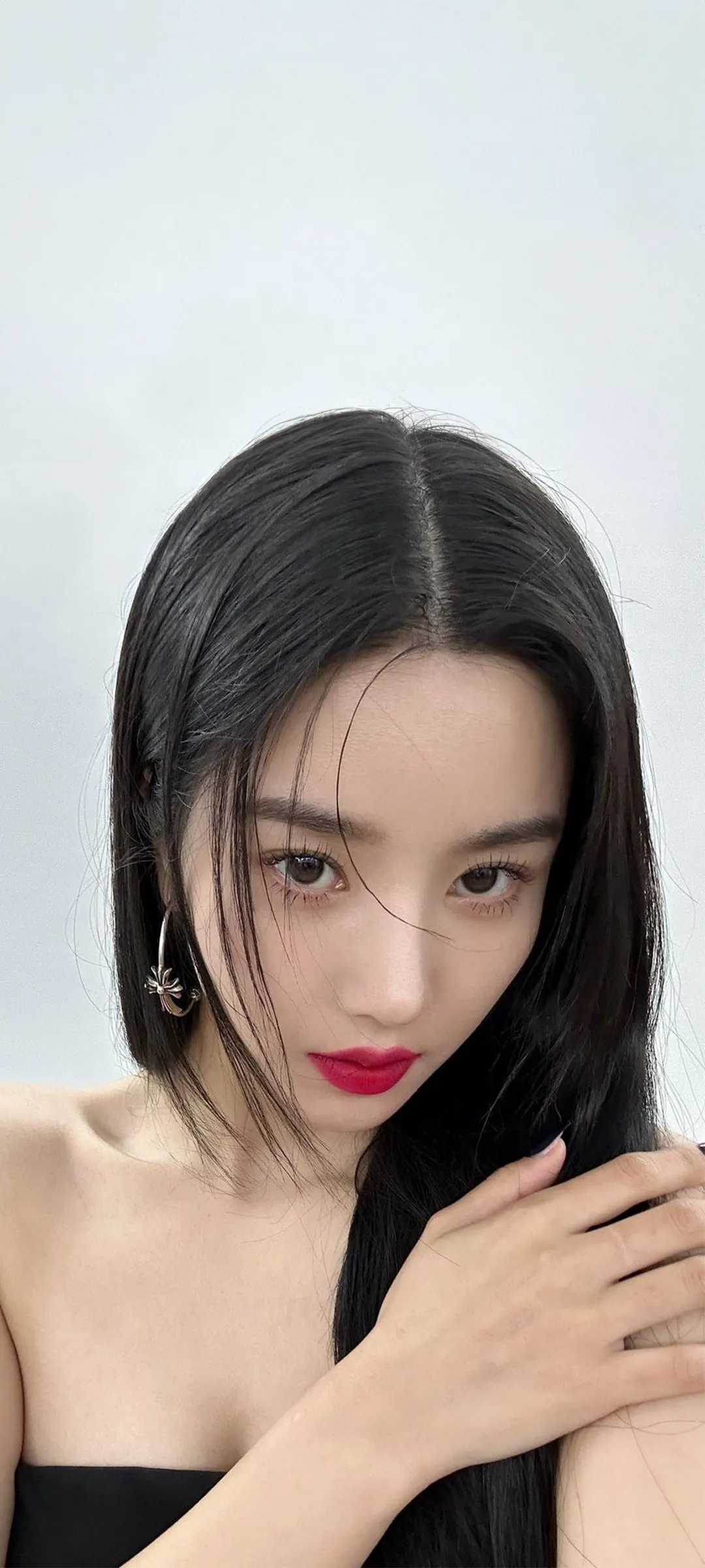 วอลเปเปอร์ หน้าจอล็อก มือถือ Kwon Eun-bi 4K HD ดาวน์โหลด — IZ*ONE