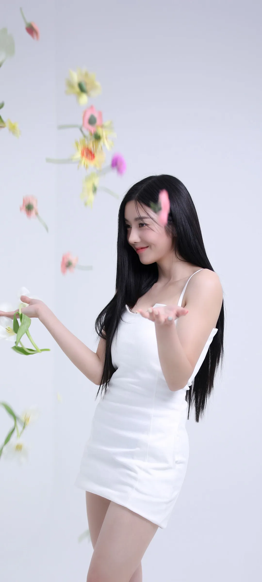 วอลเปเปอร์ หน้าจอล็อก มือถือ Kwon Eun-bi 4K HD ดาวน์โหลด — IZ*ONE