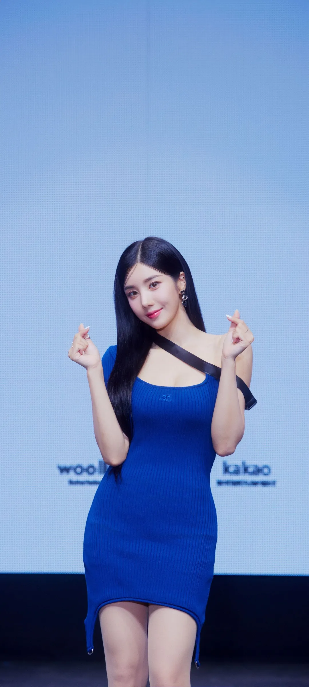 วอลเปเปอร์ หน้าจอล็อก มือถือ Kwon Eun-bi 4K HD ดาวน์โหลด — IZ*ONE