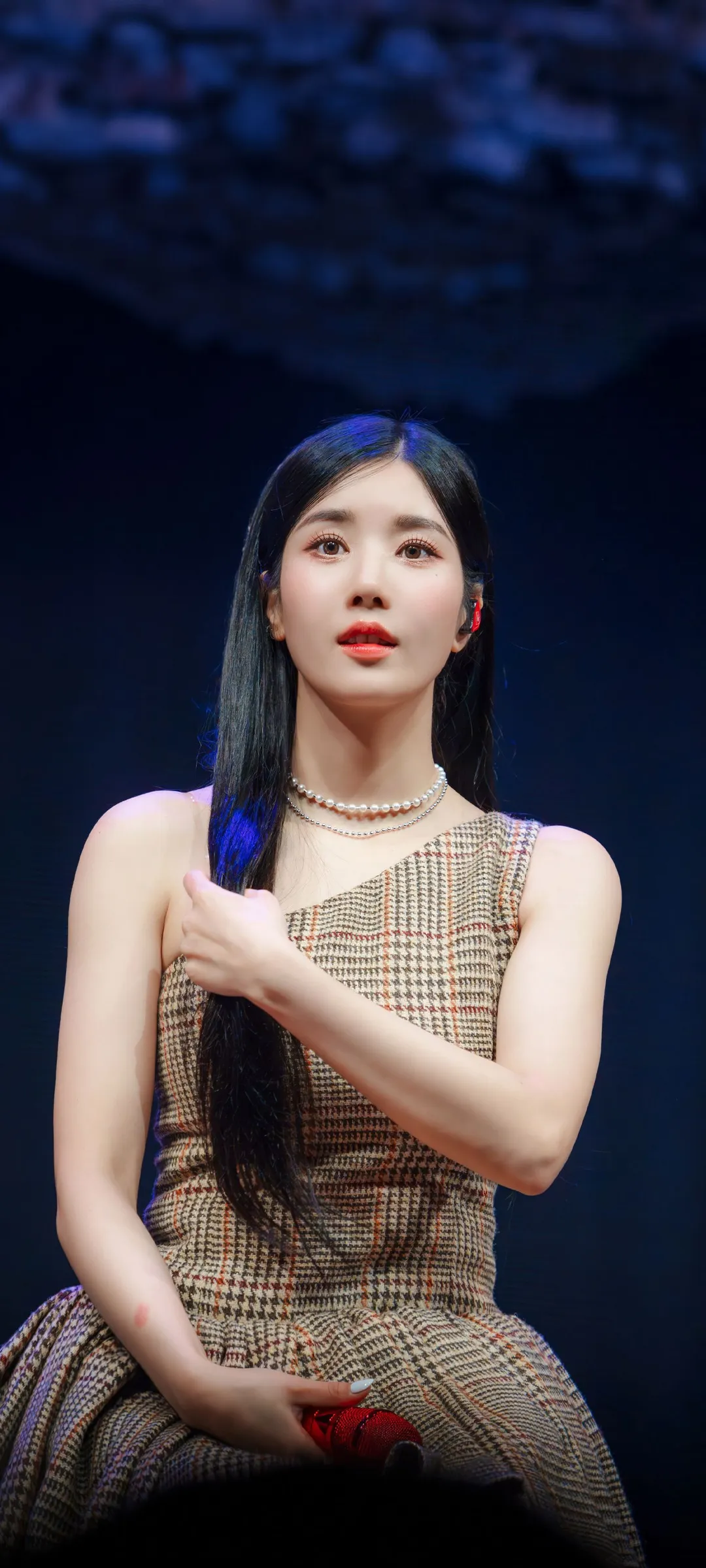 Kwon Eun-bi kilit ekranı telefon duvar kağıdı 4K HD i̇ndir — IZ*ONE