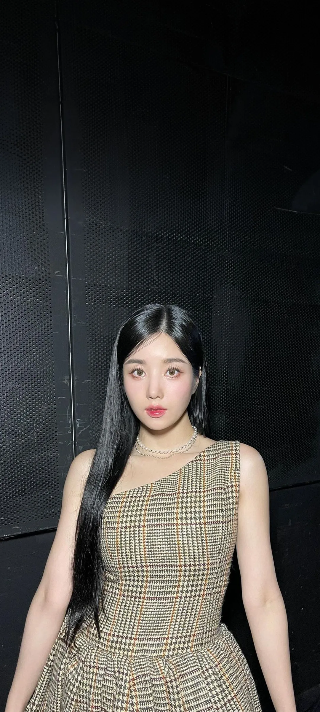 วอลเปเปอร์ หน้าจอล็อก มือถือ Kwon Eun-bi 4K HD ดาวน์โหลด — IZ*ONE