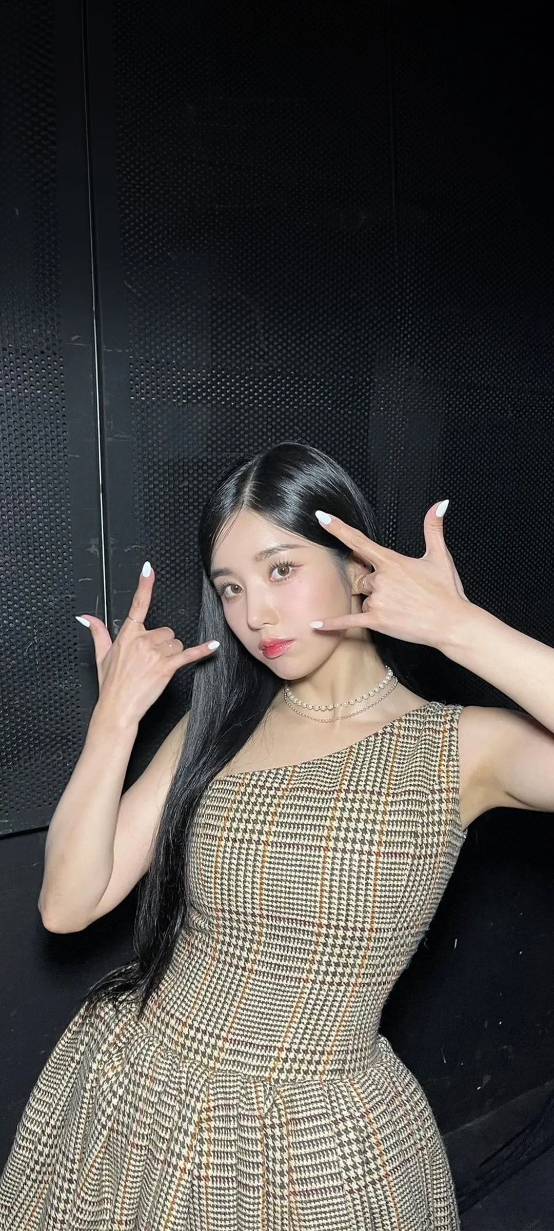 วอลเปเปอร์ หน้าจอล็อก มือถือ Kwon Eun-bi 4K HD ดาวน์โหลด — IZ*ONE