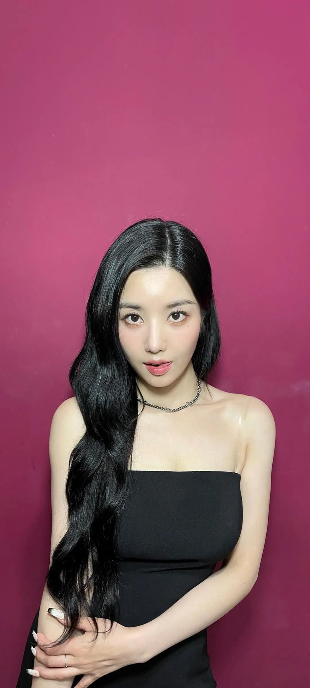วอลเปเปอร์ หน้าจอล็อก มือถือ Kwon Eun-bi 4K HD ดาวน์โหลด — IZ*ONE